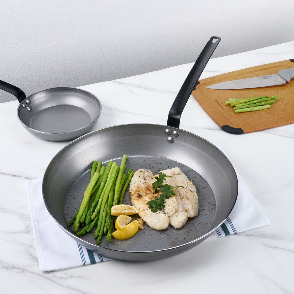 Met Lux Carbon Steel 16" Fry Pan - 1 count box