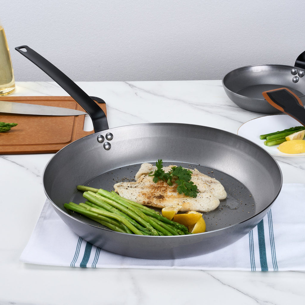 Met Lux Carbon Steel 16" Fry Pan - 6 count box