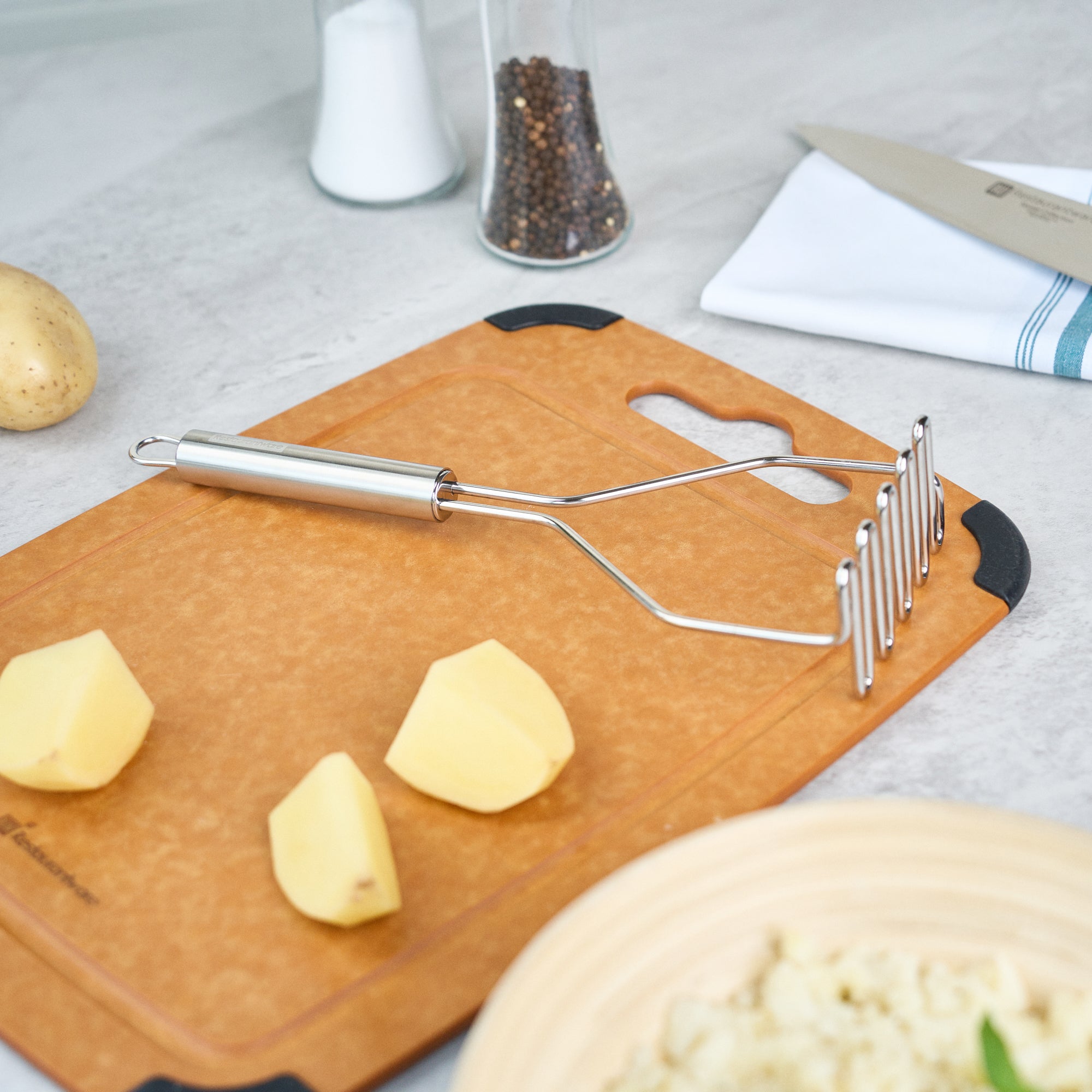 German Standard Stainless Steel Square-Faced Potato / Bean Masher - 11'' - 6 count box