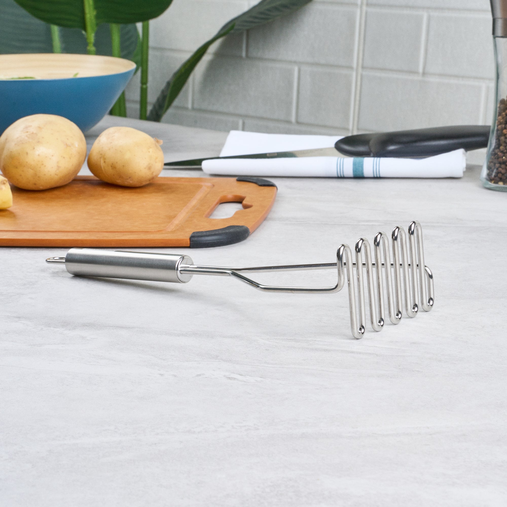 German Standard Stainless Steel Square-Faced Potato / Bean Masher - 11'' - 6 count box