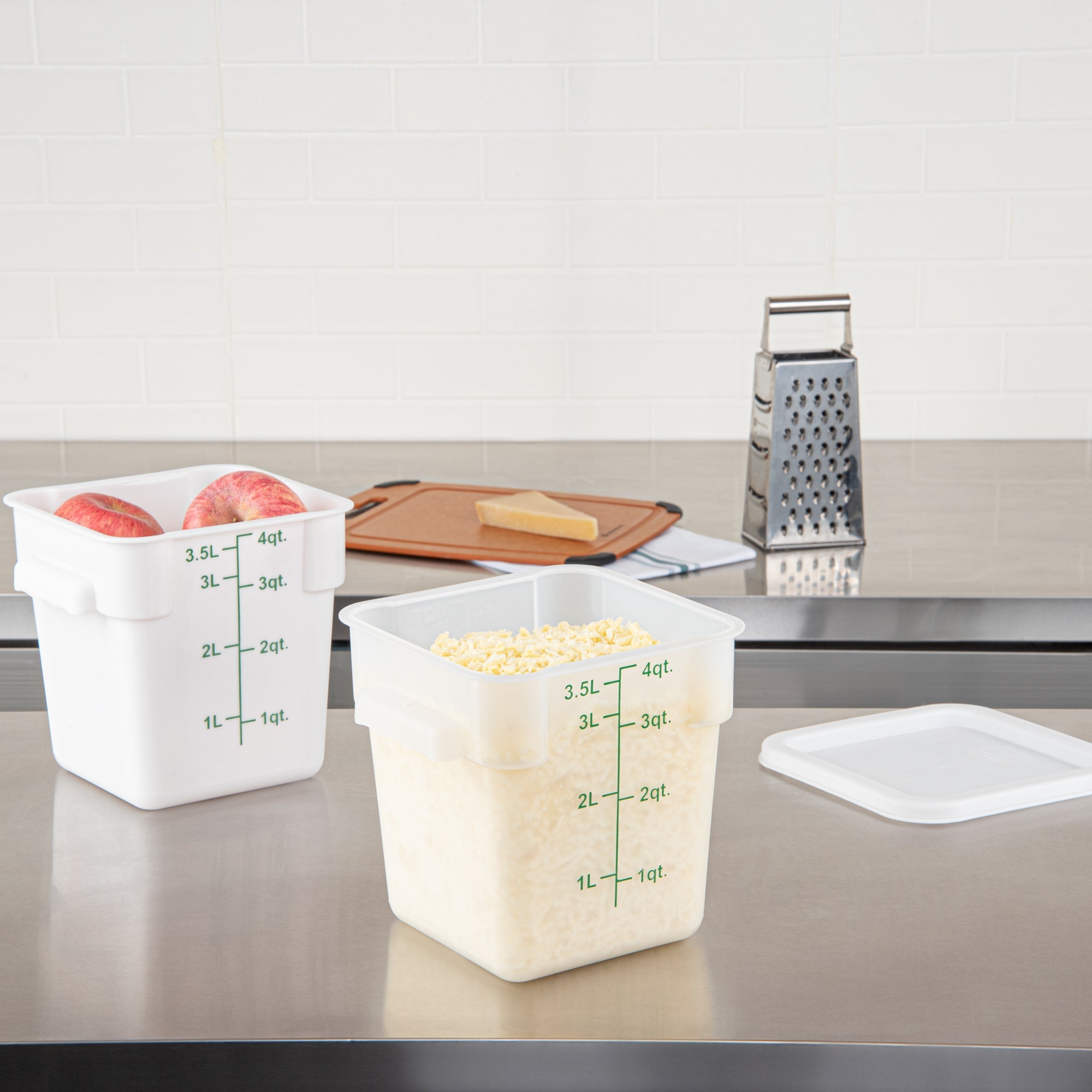 Met Lux 4 qt Square Translucent Plastic Food Storage Container - with Green Volume Markers - 7" x 7" x 7 1/2" - 1 count box