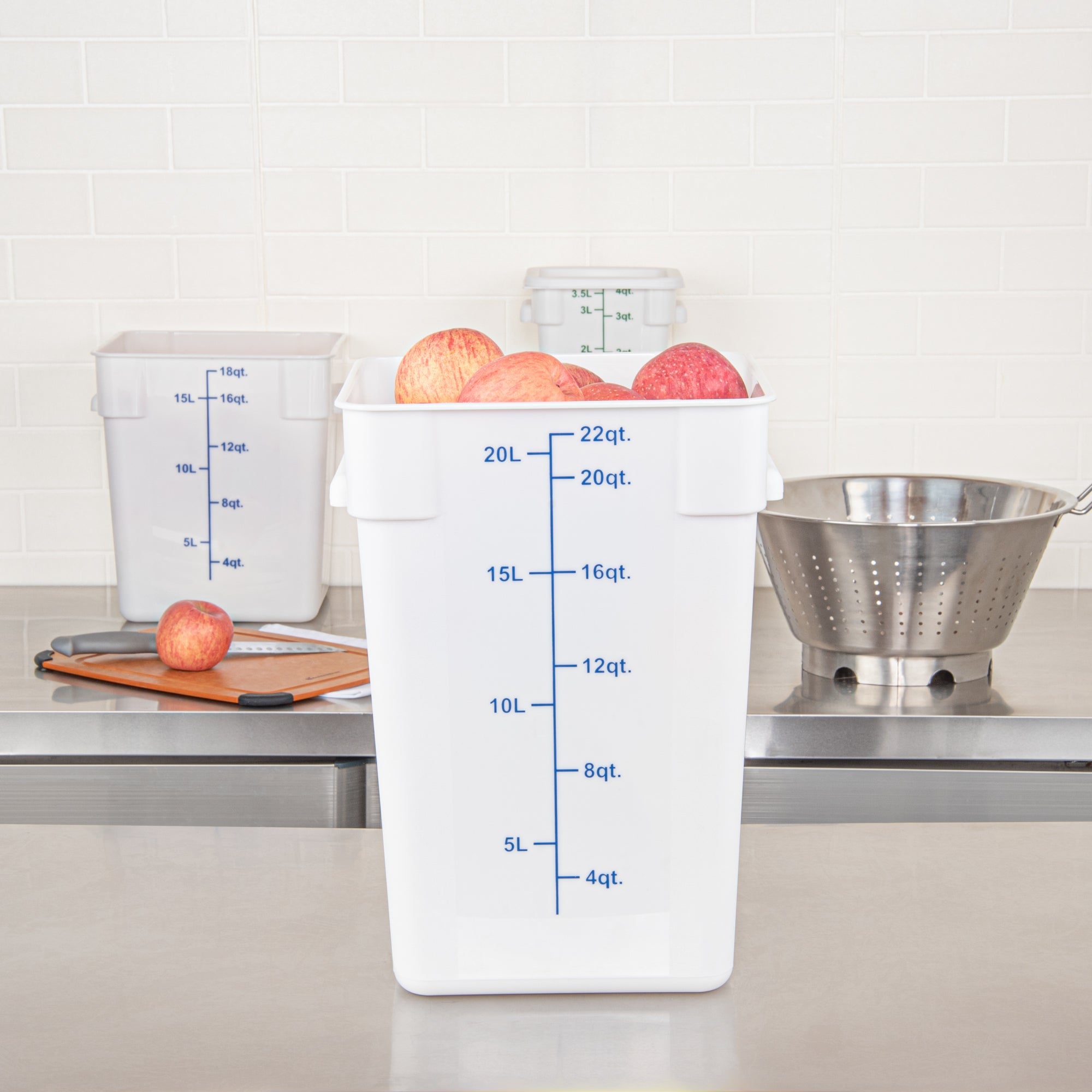Met Lux 22 qt Square White Plastic Food Storage Container - with Blue Volume Markers - 11" x 11" x 15 1/2" - 10 count box