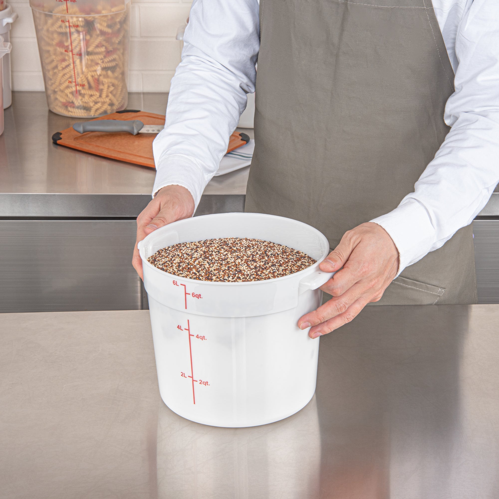 Met Lux 6 qt Round White Plastic Food Storage Container - with Red Volume Markers - 8 3/4" x 8 3/4" x 7 3/4" - 1 count box