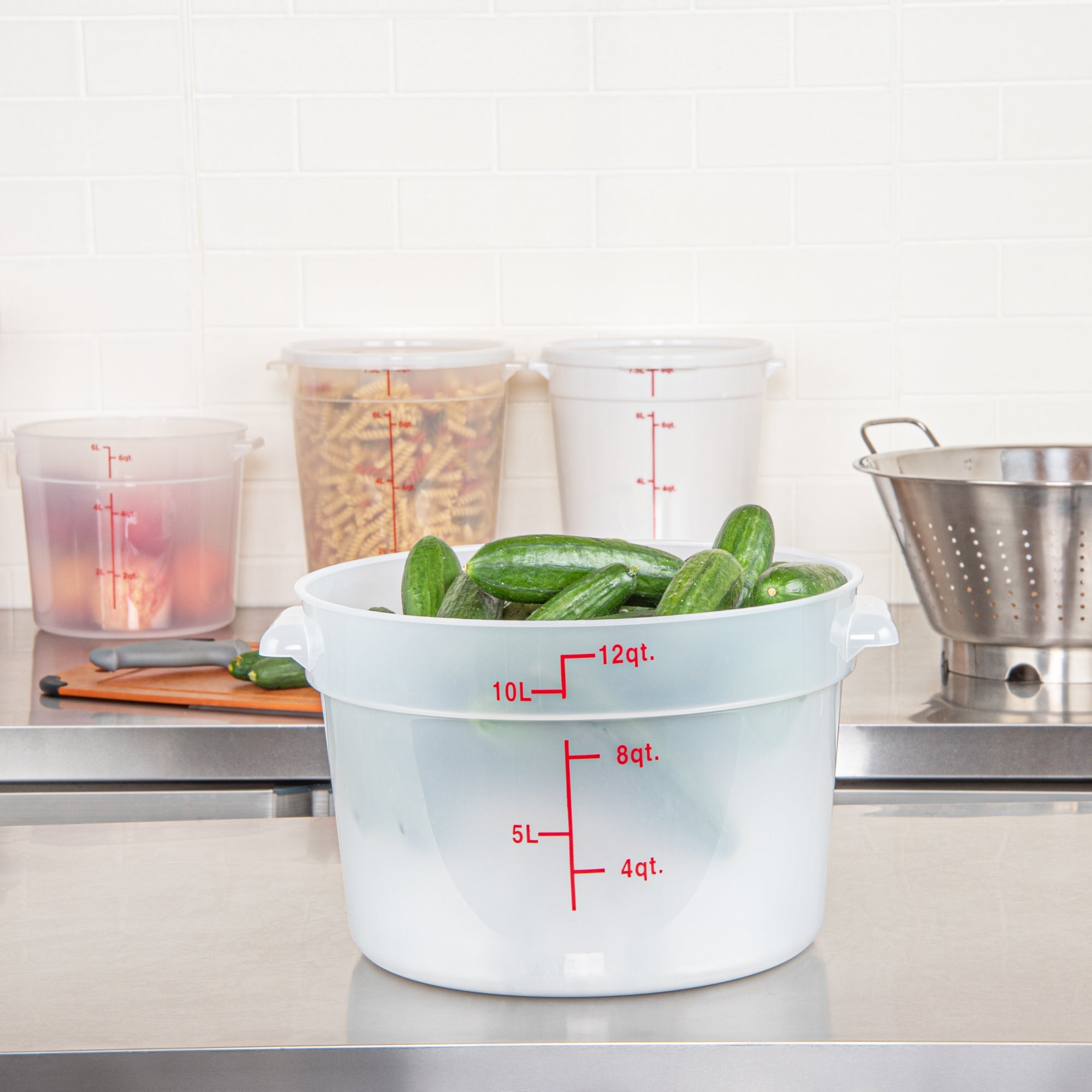Met Lux 12 qt Round Translucent Plastic Food Storage Container - with Red Volume Markers - 12 1/4" x 12 1/4" x 8" - 1 count box