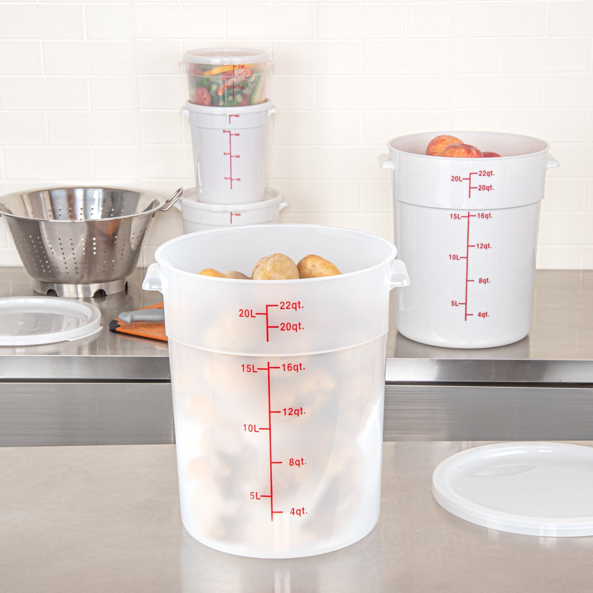 Met Lux 22 qt Round Translucent Plastic Food Storage Container - with Red Volume Markers - 12 1/4" x 12 1/4" x 15" - 1 count box