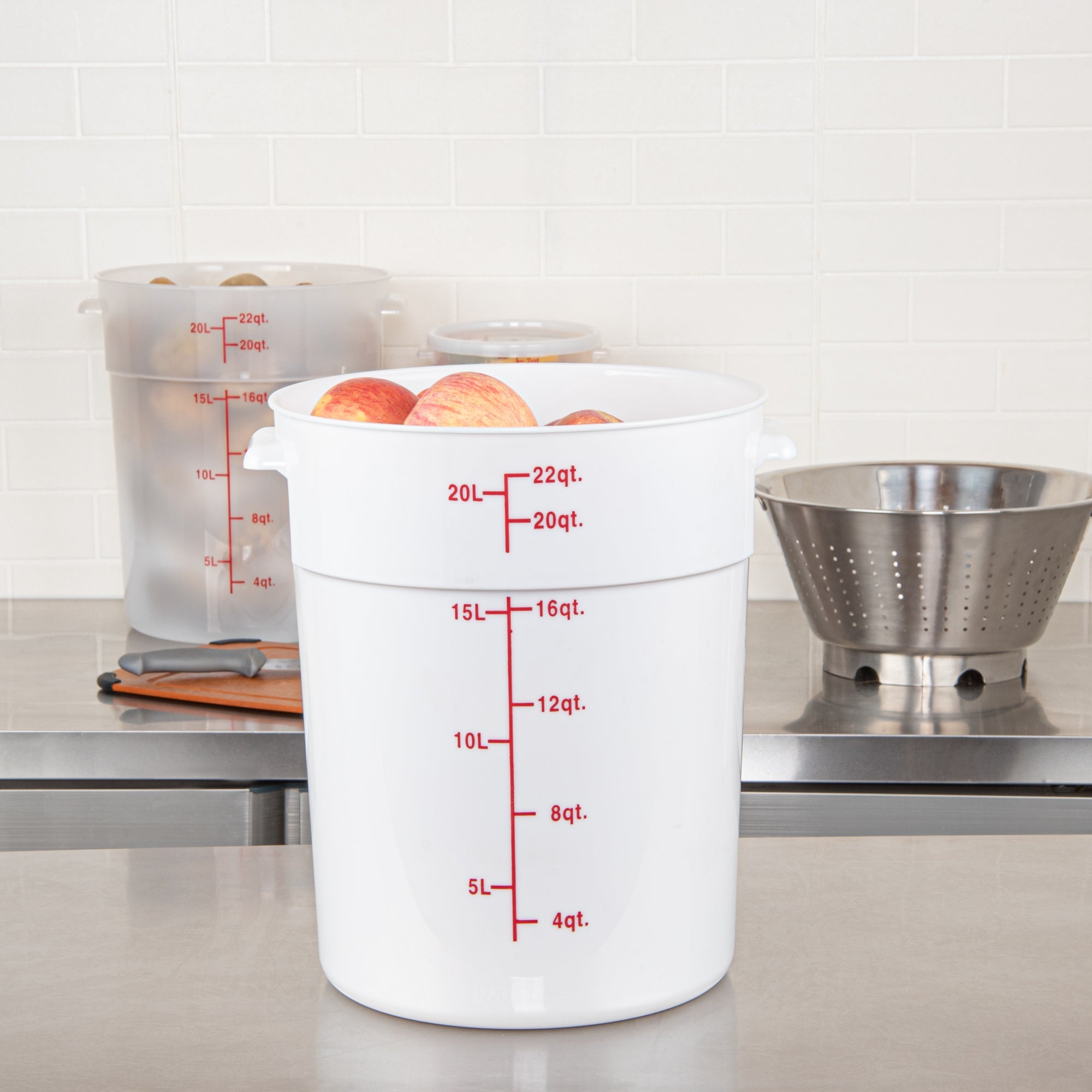 Met Lux 22 qt Round White Plastic Food Storage Container - with Red Volume Markers - 12 1/4" x 12 1/4" x 15" - 1 count box