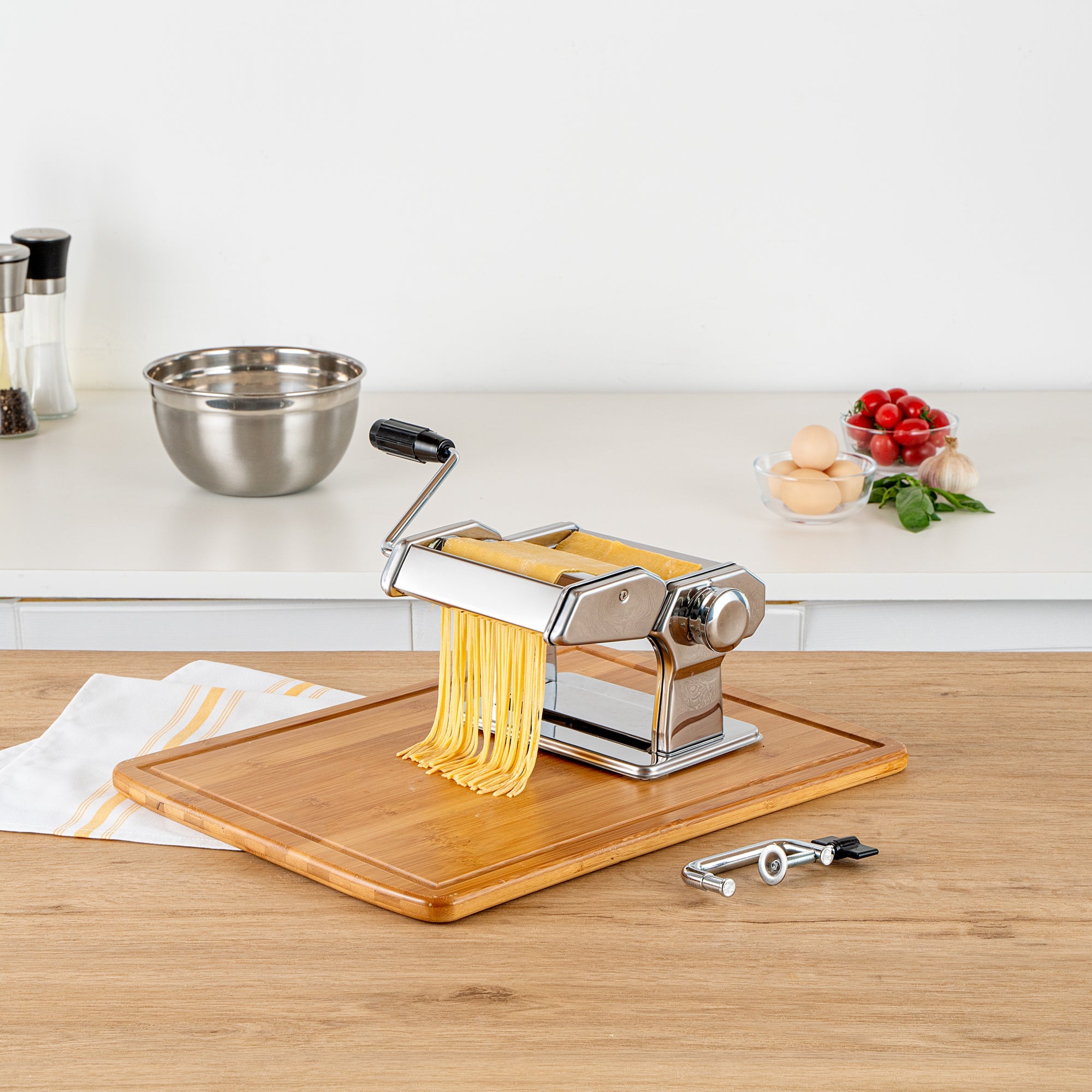 Met Lux Stainless Steel Manual Pasta Machine - 9 Adjustable Thickness Settings, with 2 Cutting Attachments - 1 count box
