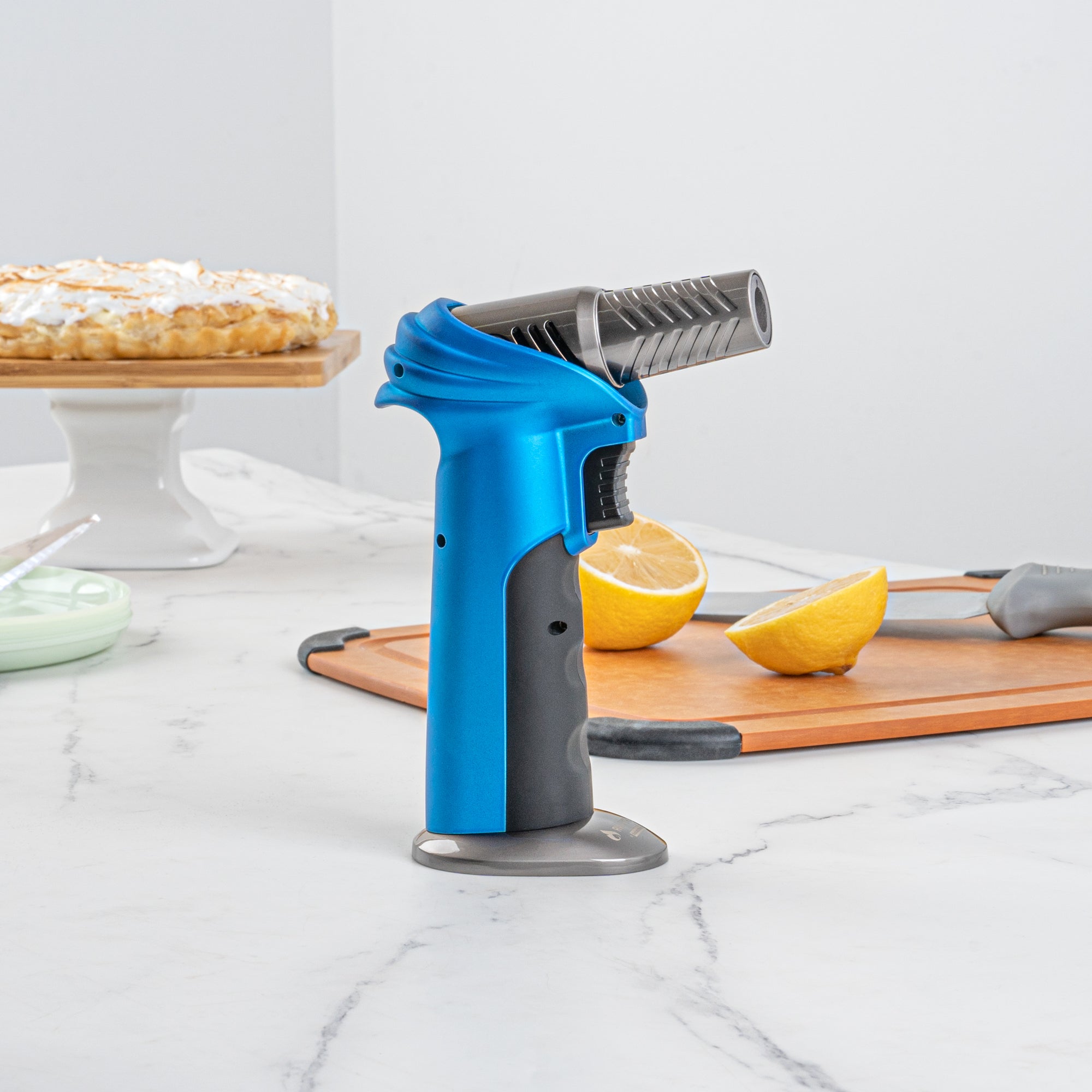 RW Pyro Blue Butane Kitchen Torch - Adjustable Dial, Rotating Angle - 4 1/4'' x 2 3/4'' x 6'' - 1 count box