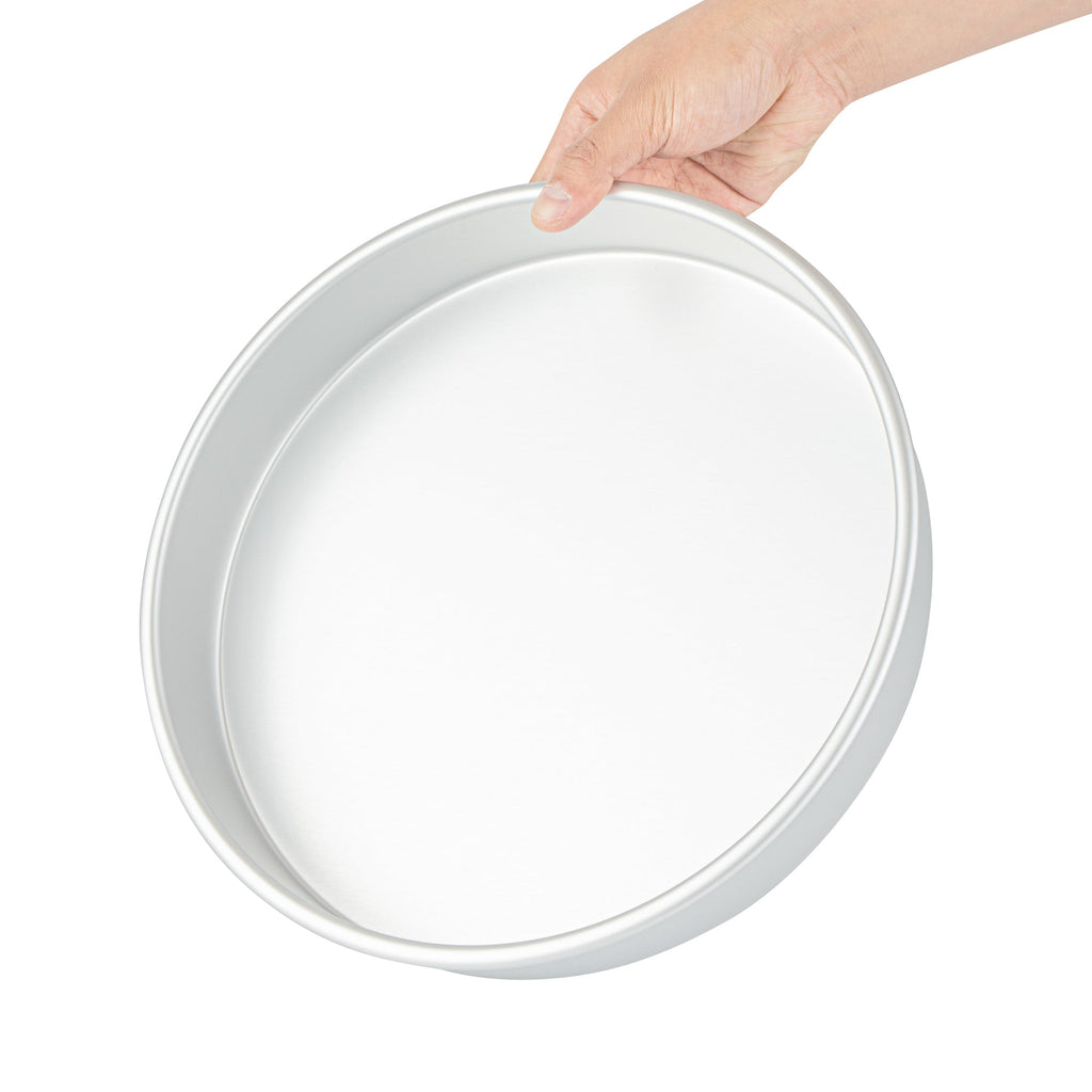 Met Lux Round Aluminum Straight-Sided Cake Pan - 11" x 11" x 2" - 12 count box