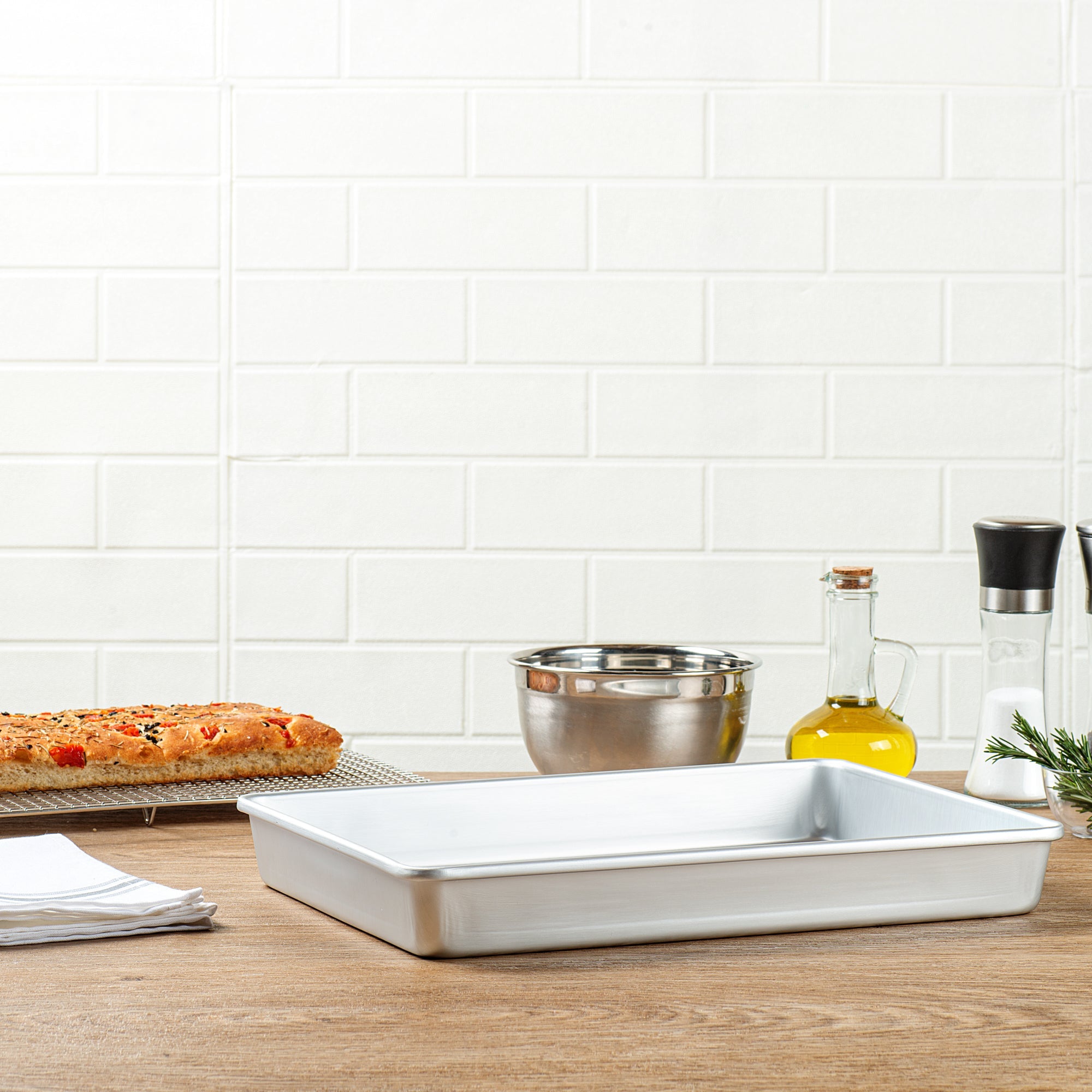 Met Lux Rectangle Aluminum Cake Pan - 15" x 12" x 2" - 12 count box