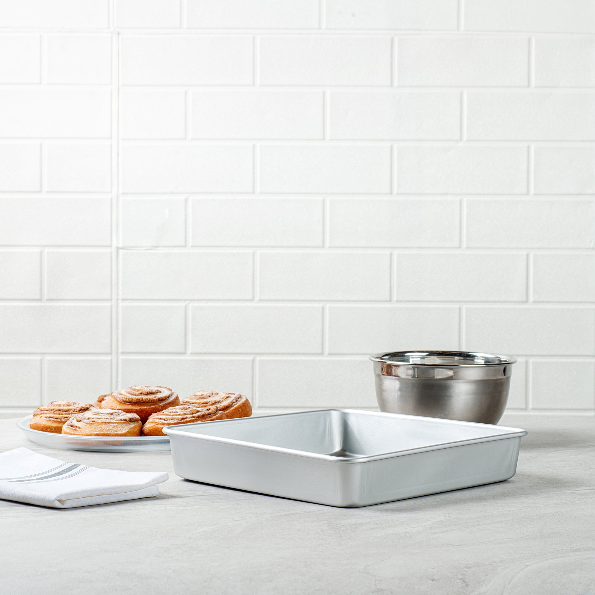 Met Lux Square Aluminum Cake Pan - 10" x 10" x 2" - 12 count box