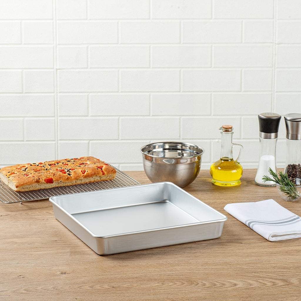 Met Lux Square Aluminum Cake Pan - 12" x 12" x 2" - 1 count box