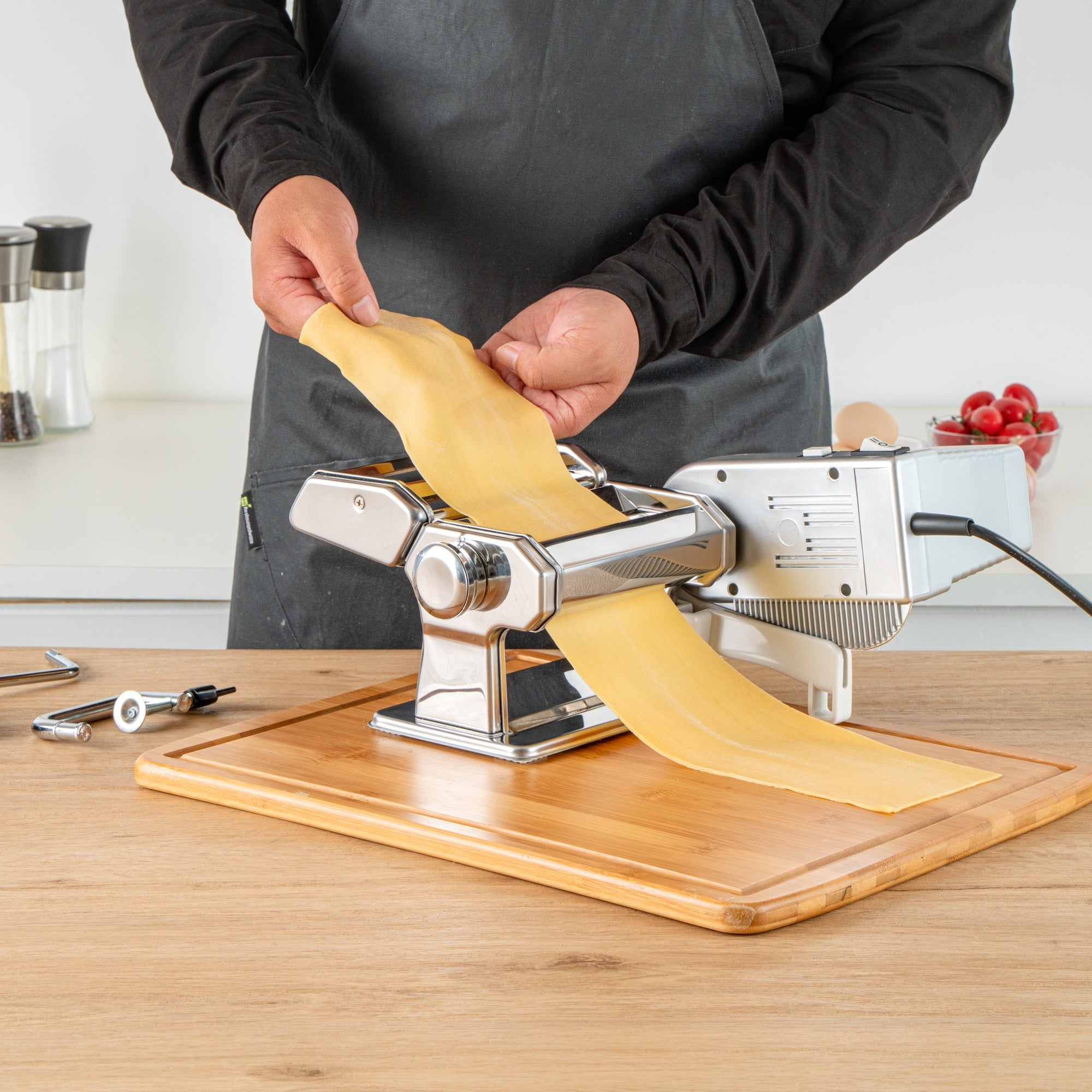 Met Lux Stainless Steel Electric Hybrid Pasta Machine - with 2-Speed Motor, 110V - 1 count box