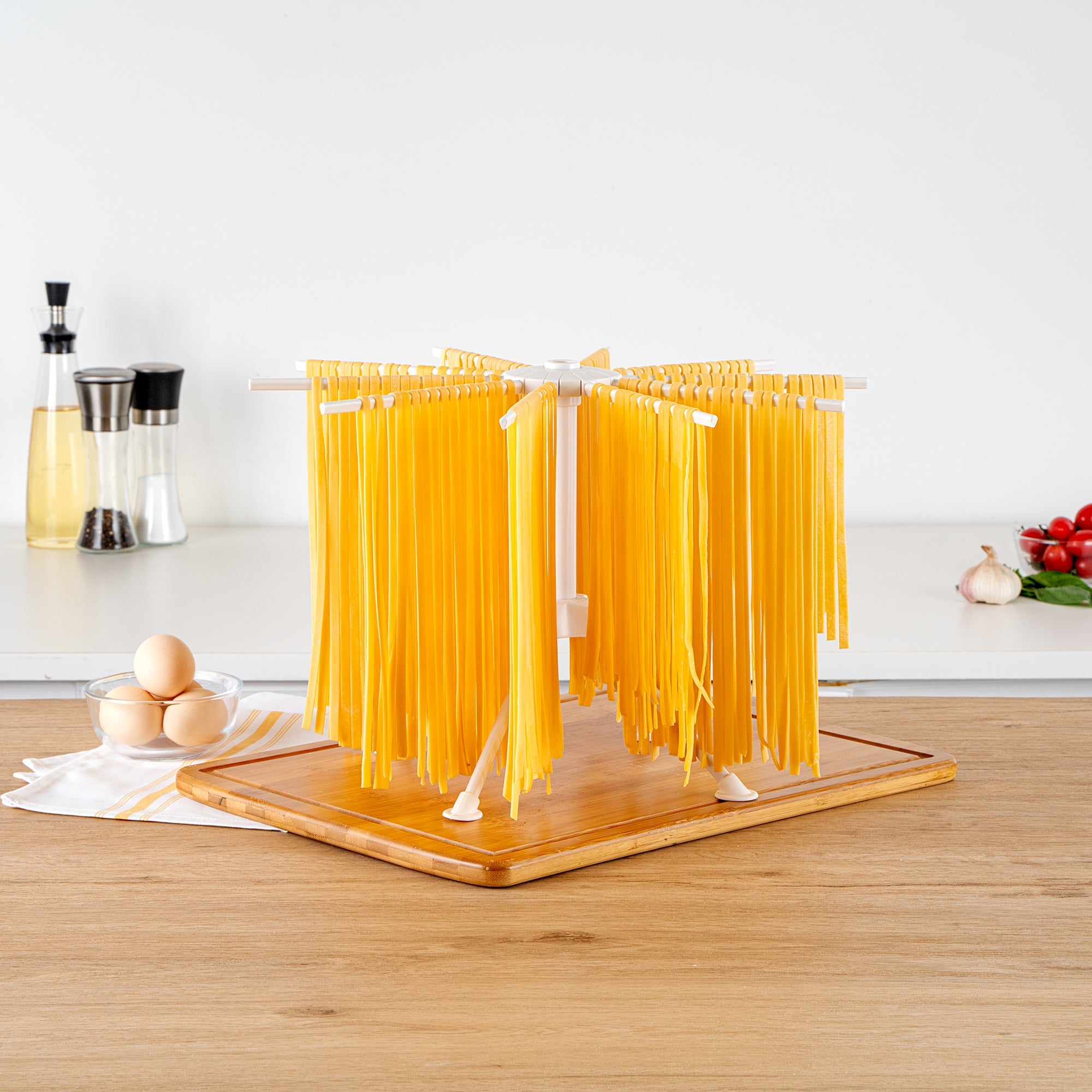 Met Lux 10 lb White Plastic Pasta Drying Rack - with 10 arms, Collapsible - 11" - 1 count box