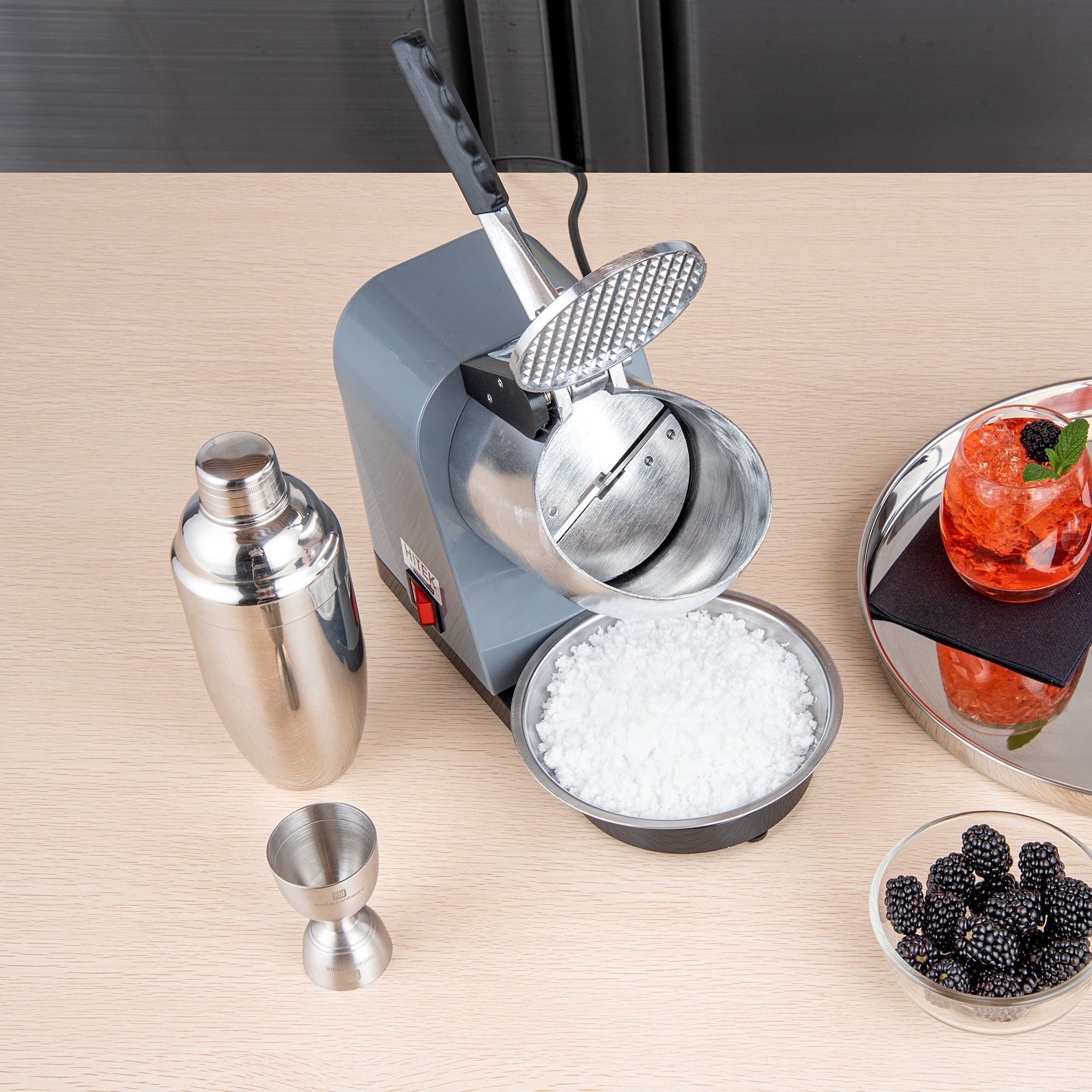 Hi Tek Gray Countertop Ice Crusher - Detachable Inlet & Bowl, 110V, 350W - 1 count box
