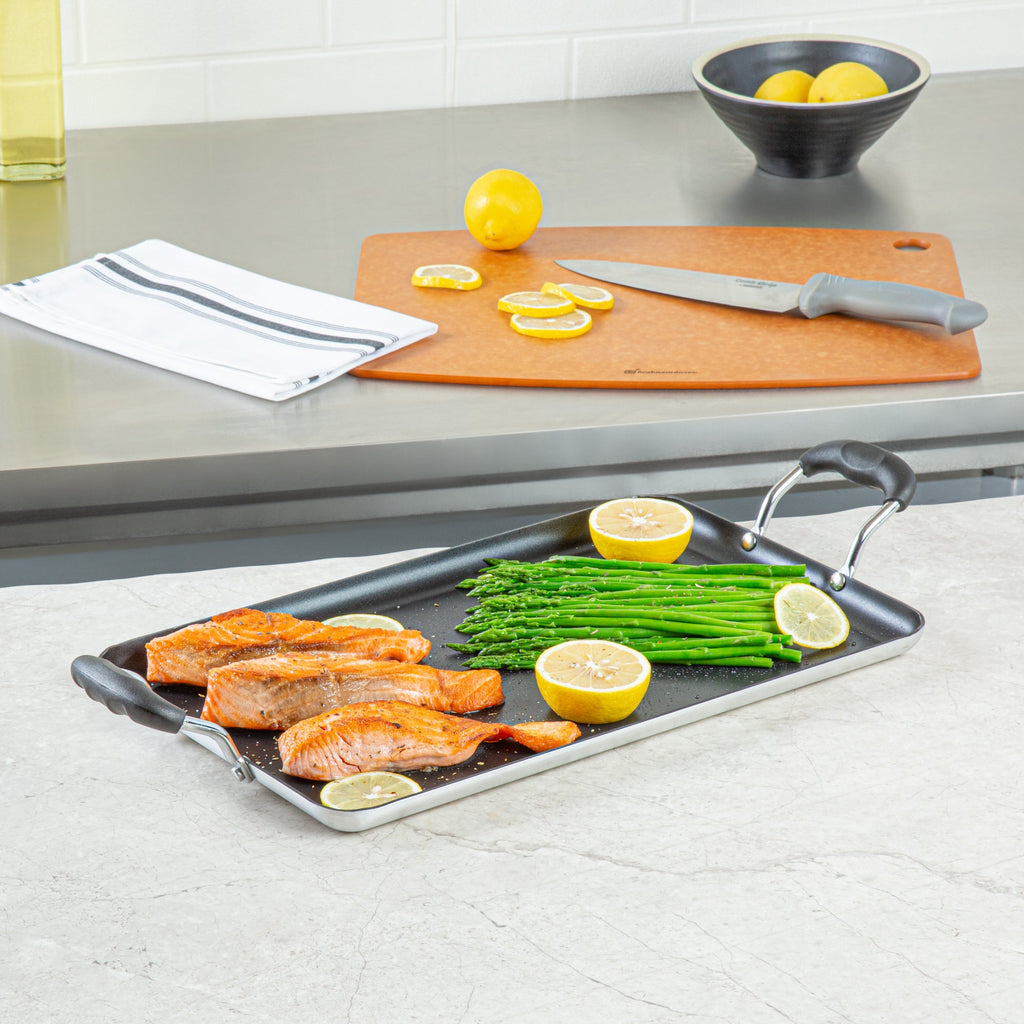 Met Lux Aluminum Double Burner Griddle - Non-Stick, with Bakelite Handles - 16 1/2" x 10 1/2" - 1 count box