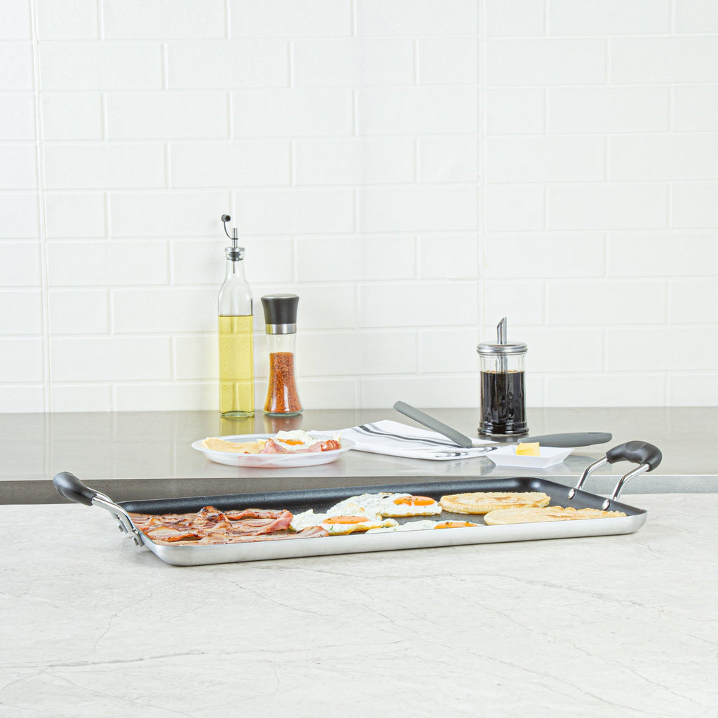 Met Lux Aluminum Double Burner Griddle - Non-Stick, with Bakelite Handles - 19" x 11 3/4" - 10 count box