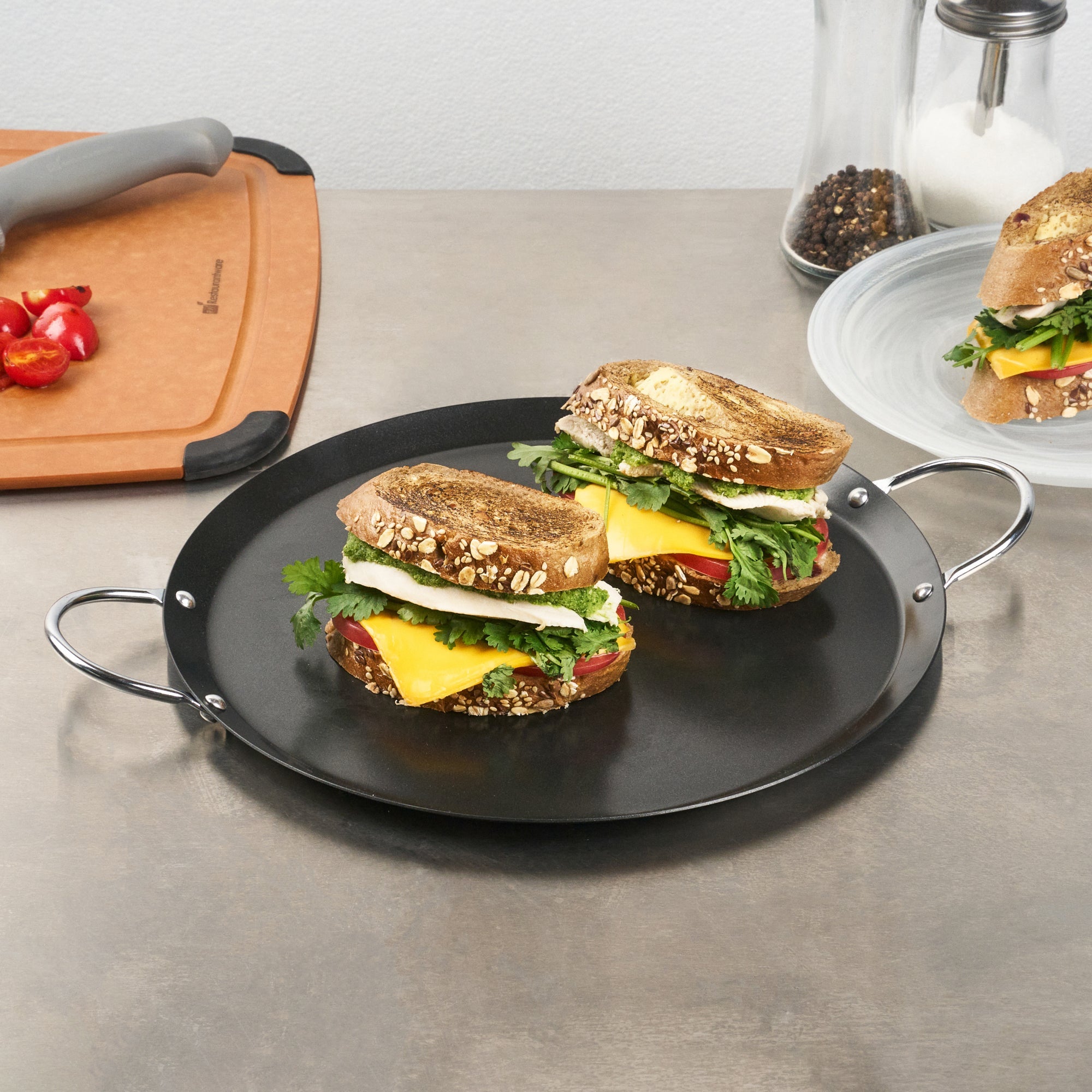 Met Lux Round Carbon Steel Griddle - Non-Stick, with Chrome Handles - 11" - 10 count box
