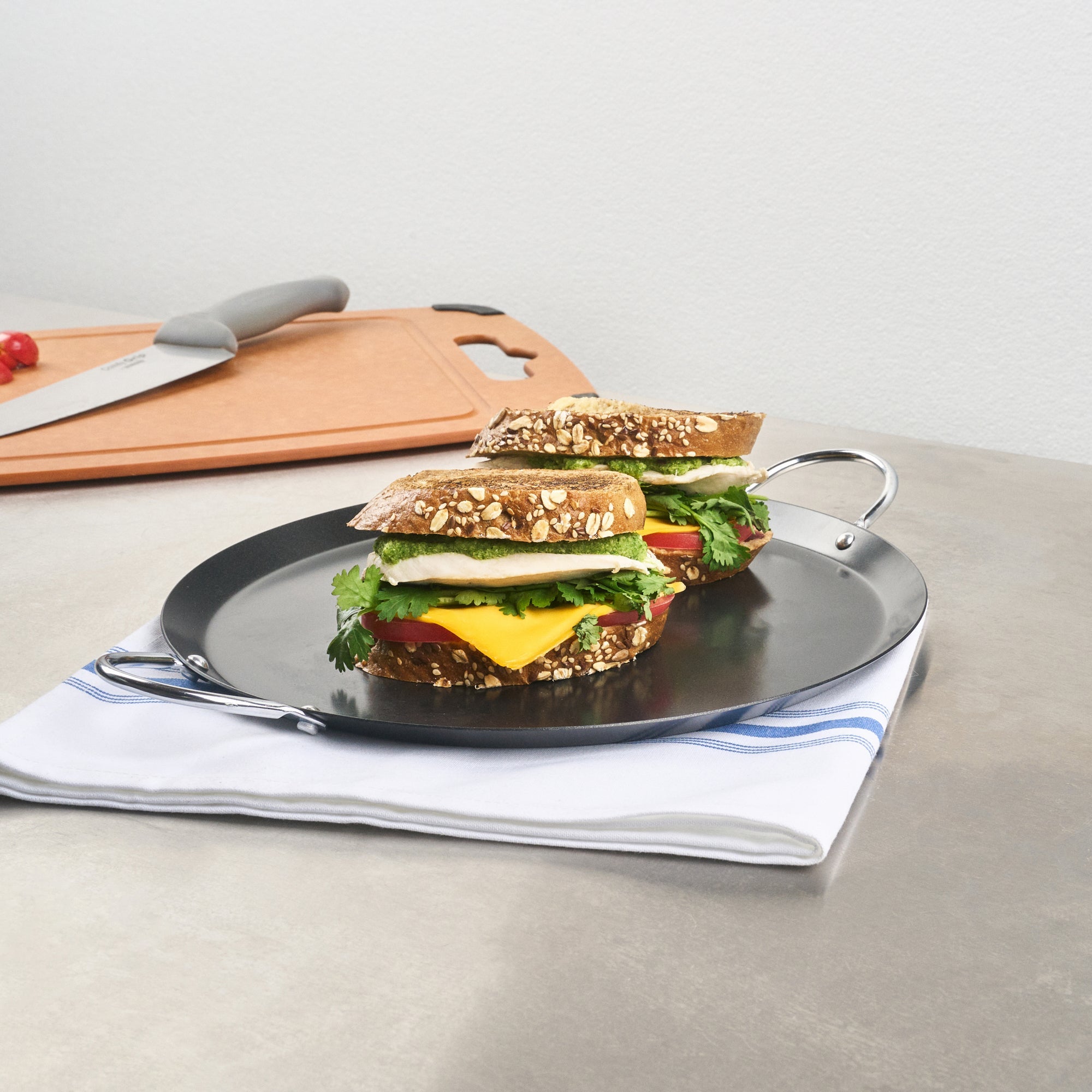 Met Lux Round Carbon Steel Griddle - Non-Stick, with Chrome Handles - 11" - 10 count box
