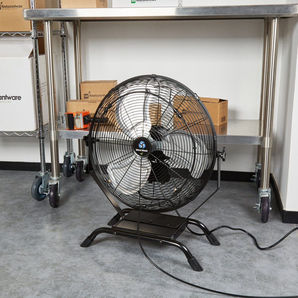 Wind Blade 3-Speed Industrial Floor / Wall-Mount Fan - with Misting Kit, 1/6 HP, 4,650 CFM - 20" - 1 count box