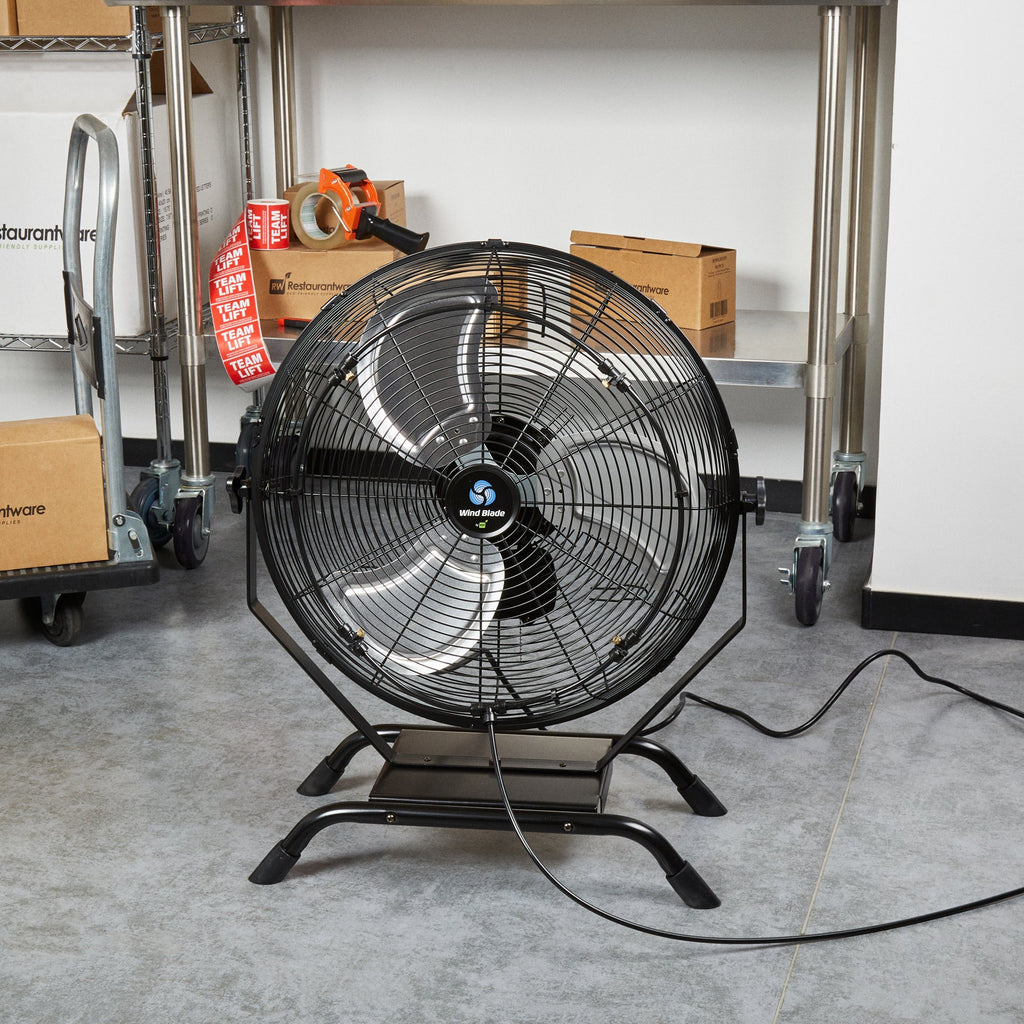 Wind Blade 3-Speed Industrial Floor / Wall-Mount Fan - with Misting Kit, 1/6 HP, 4,650 CFM - 20" - 1 count box