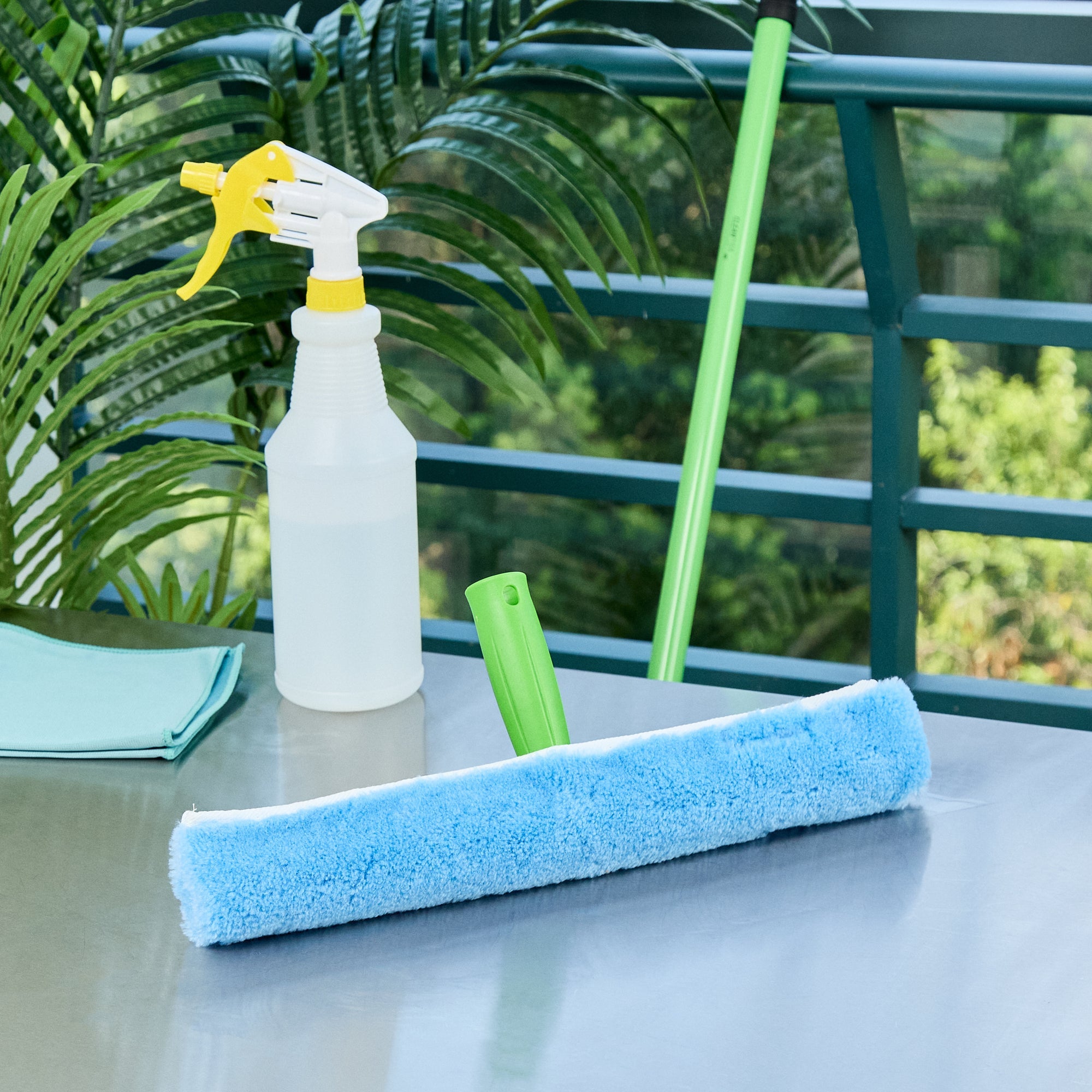 Clean Tek Professional Blue Synthetic Window Strip Washer Sleeve - with T-Bar Handle - 15" - 1 count box