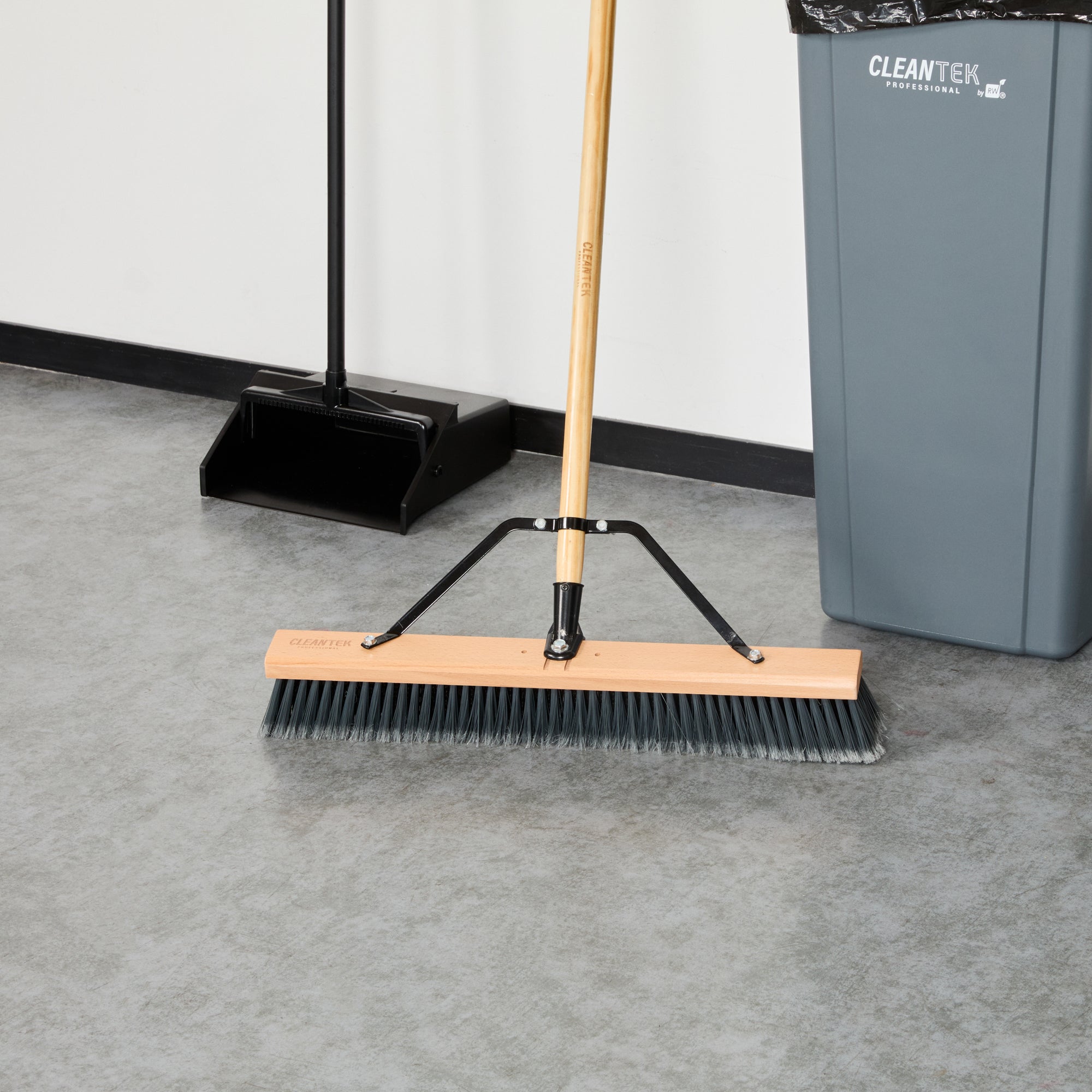 Clean Tek Professional 24" Hardwood Contractor / Push Broom Head - with Medium Flagged Bristles - 1 count box