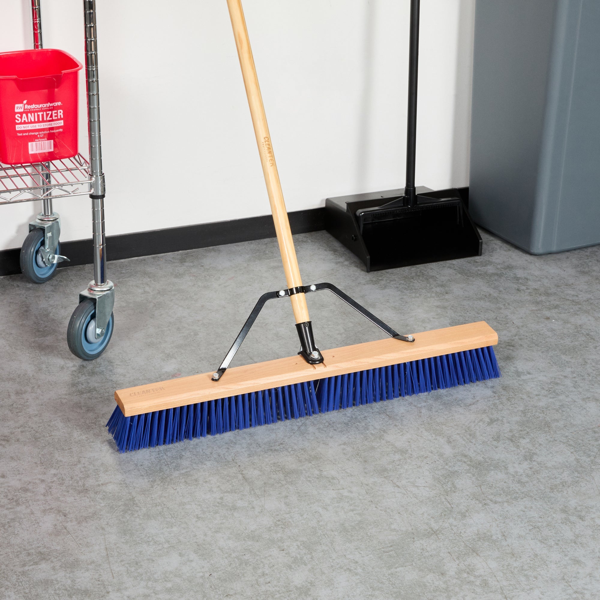 Clean Tek Professional 30" Hardwood Contractor / Push Broom Head - with Heavy Flagged Bristles - 1 count box