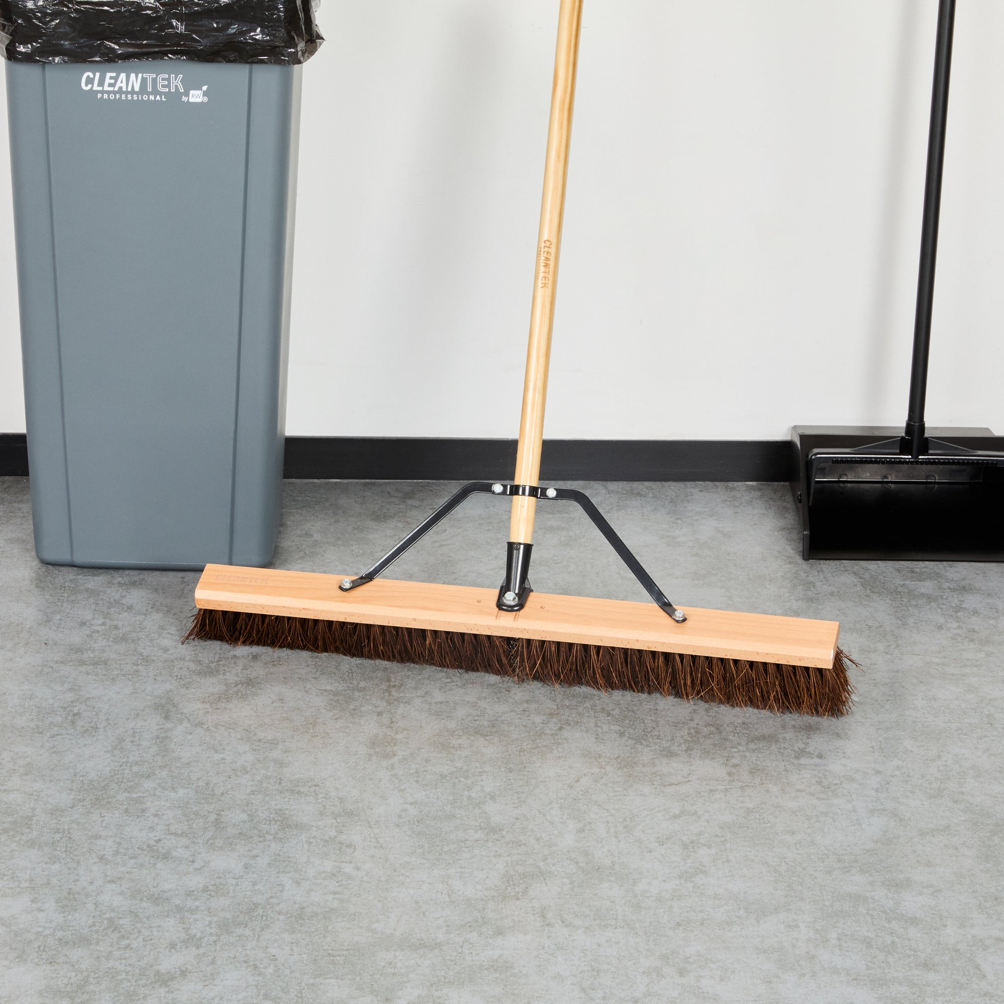 Clean Tek Professional 30" Hardwood Garage / Push Broom Head - with Palmyra Unflagged Bristles - 1 count box