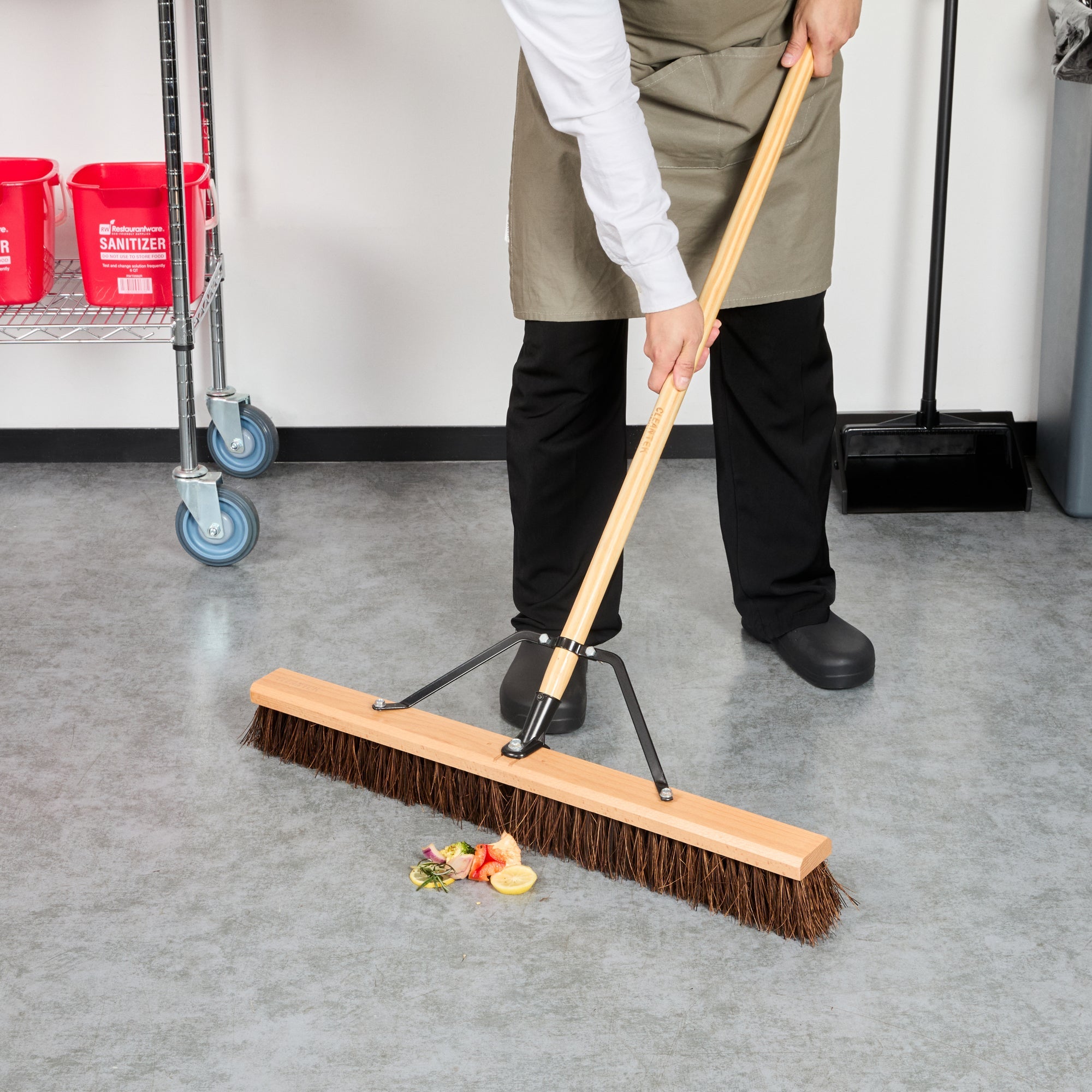 Clean Tek Professional 30" Hardwood Garage / Push Broom Head - with Palmyra Unflagged Bristles - 1 count box