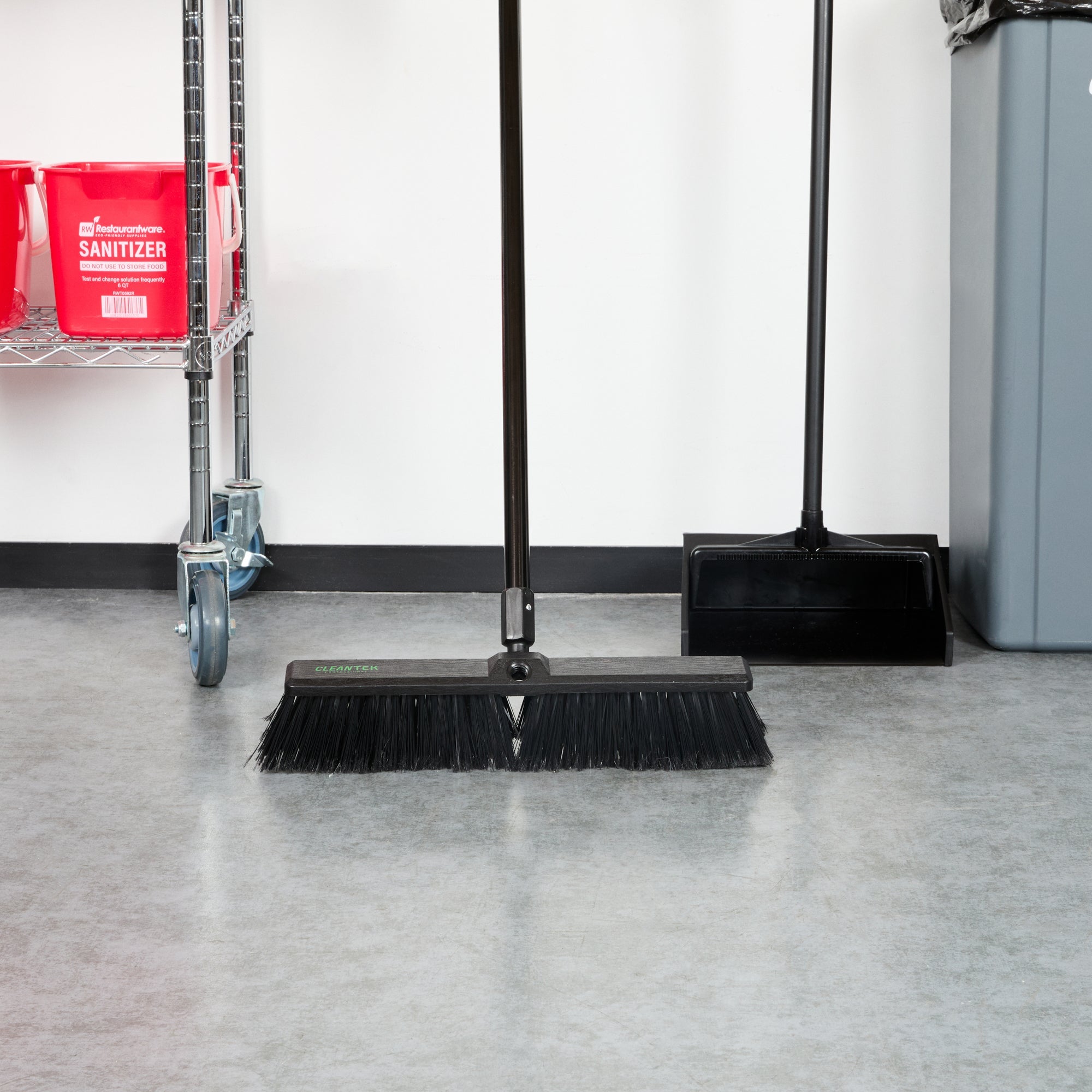 Clean Tek Professional 17 1/4" Black Plastic Push Broom Head - with Medium Flagged Bristles - 1 count box