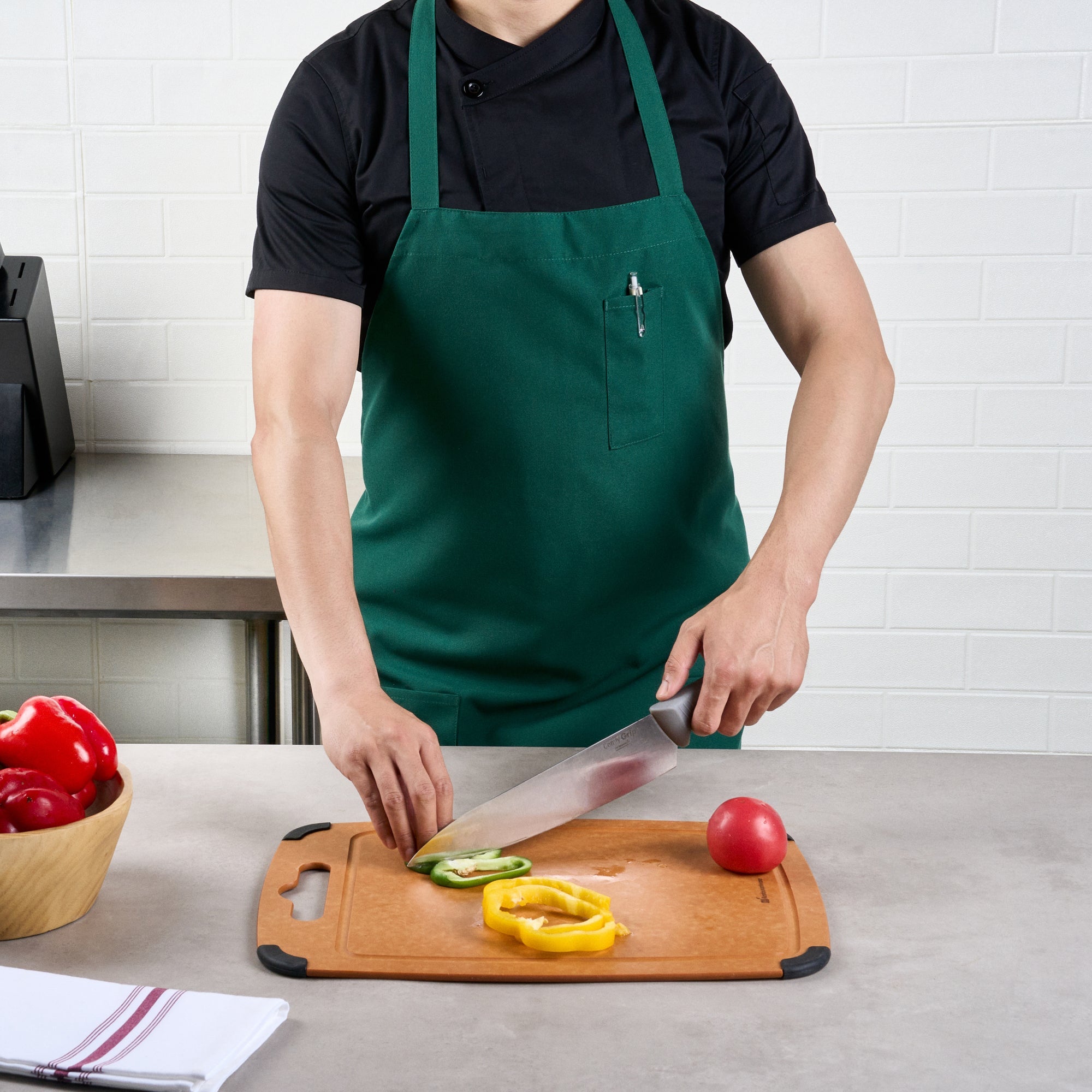 Chef 101 Green Standard Bib Apron - with 3 Pockets - 32 1/2'' x 27 1/2'' - 100 count box