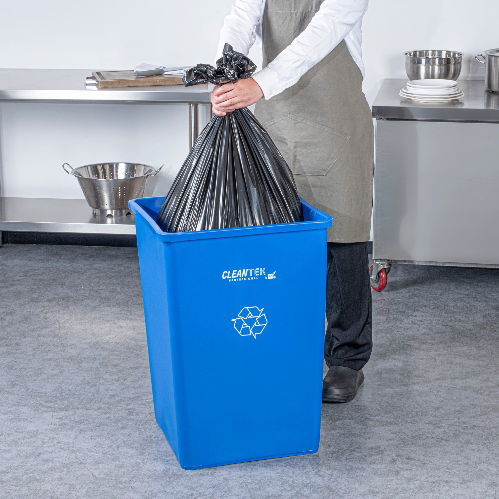 Clean Tek Professional 35 gal Square Blue Plastic Recycling Bin - 19 1/2" x 19 1/2" x 27 3/4" - 1 count box
