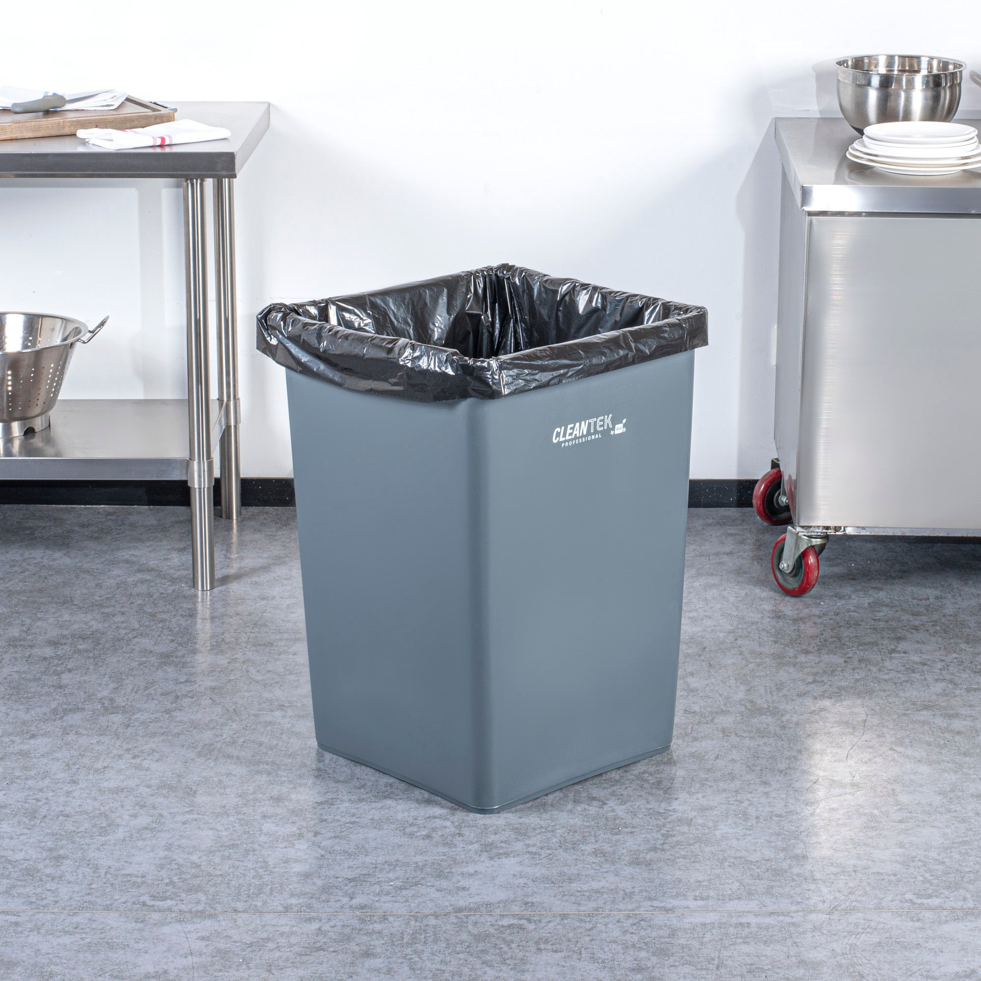 Clean Tek Professional 35 gal Square Gray Plastic Trash Can - 19 1/2" x 19 1/2" x 27 3/4" - 1 count box