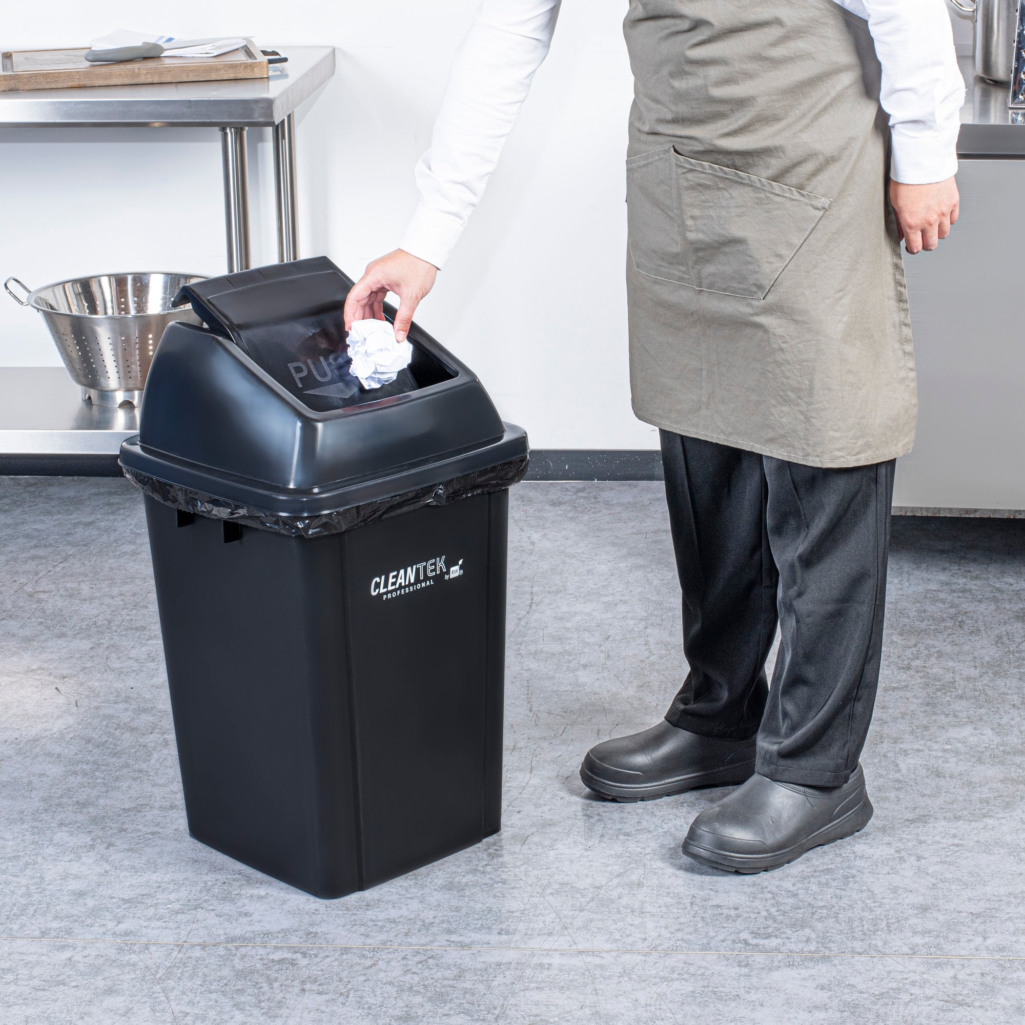 Clean Tek Professional Black Dome Top Lid - with Swing Door, Fits 19 / 23 gal Square Trash Can - 1 count box