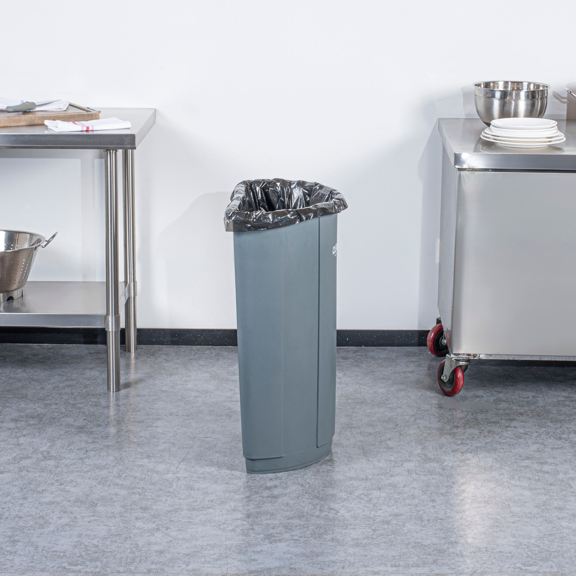 Clean Tek Professional 21 gal Half Round Gray Plastic Trash Can - 20 3/4" x 11 3/4" x 28 1/4" - 1 count box
