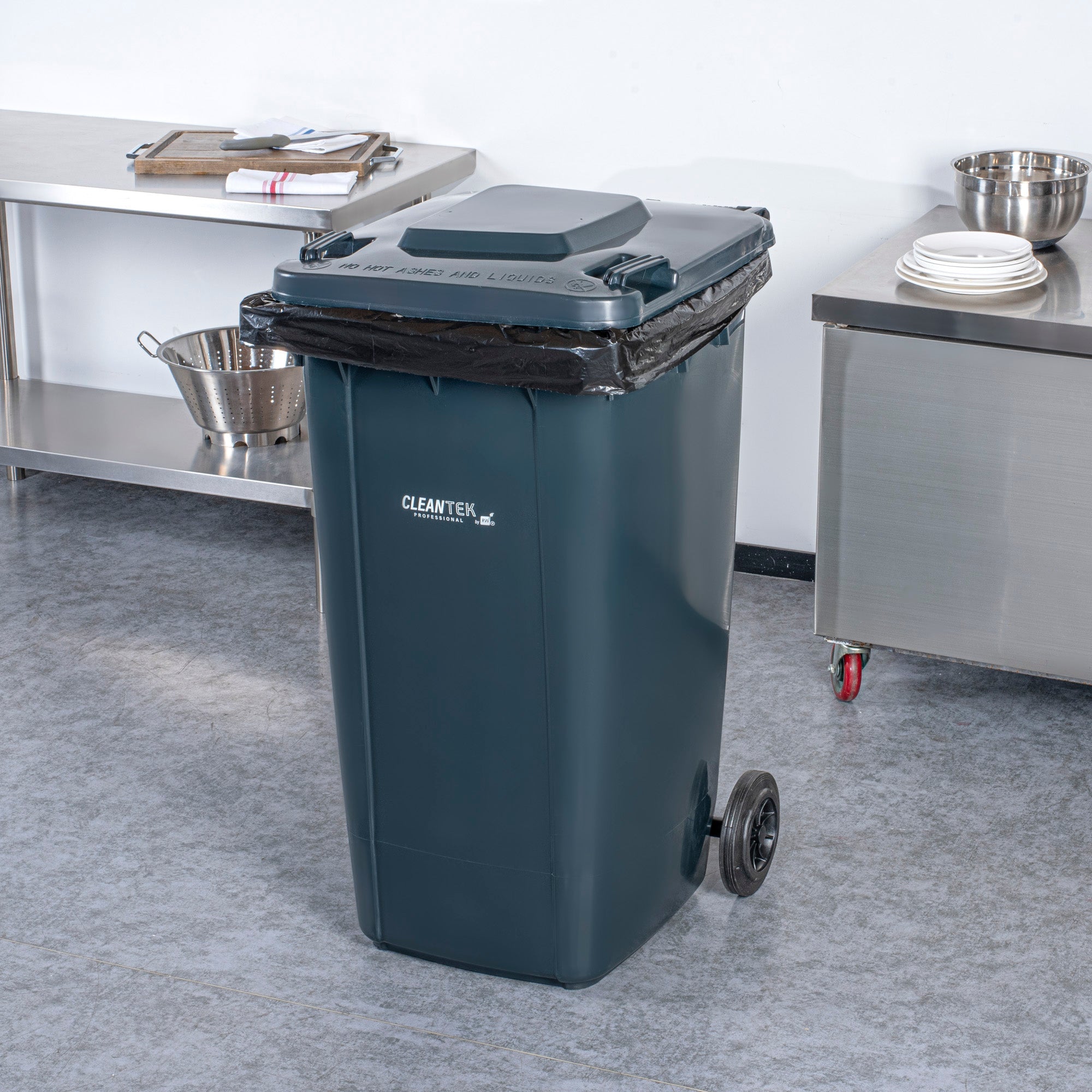 Clean Tek Professional 64 gal Rectangle Gray Plastic Wheeled Trash Can - with Lid - 28 1/2" x 23" x 43" - 1 count box