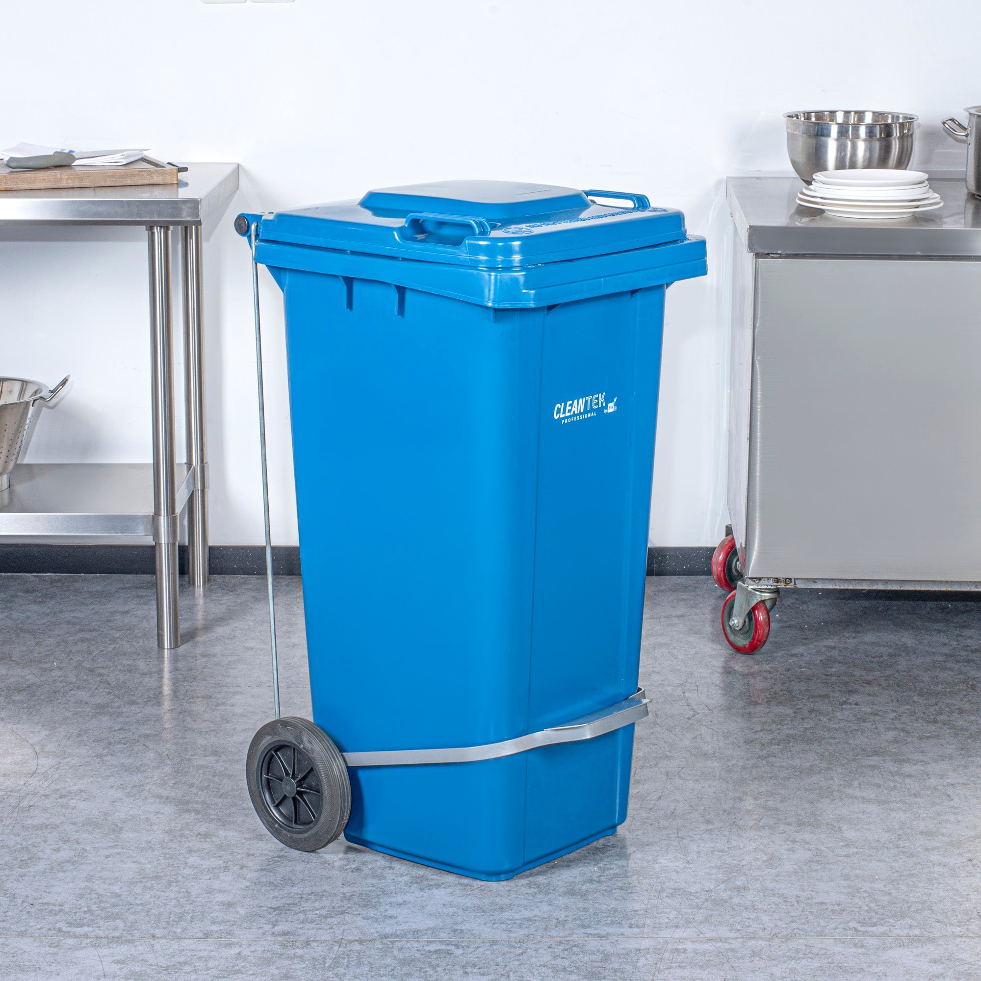 Clean Tek Professional Iron Step-On Attachment - Fits 32 gal Wheeled Trash Can, Powder Coated - 1 count box