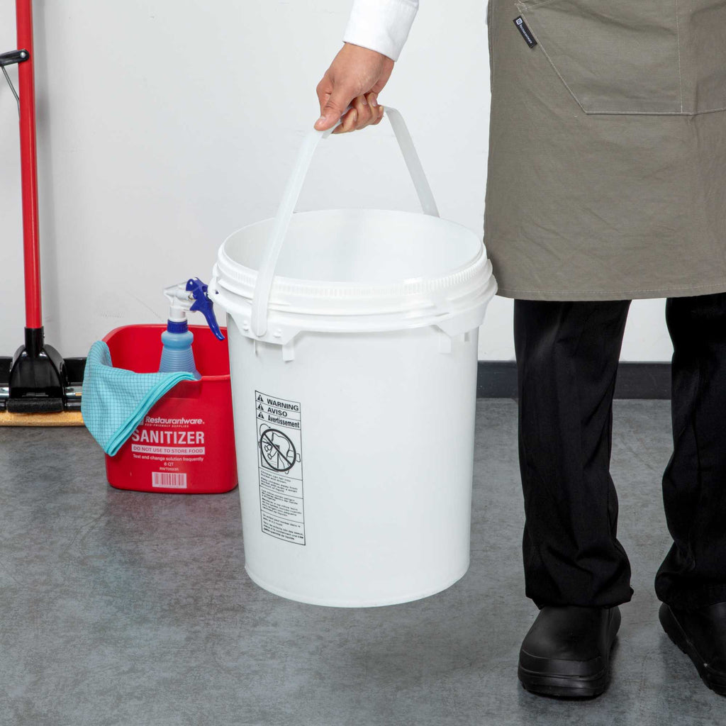 Met Lux 5 gal Round White Plastic Screw Top Pail - UN Rated - 11 1/4" x 11 1/4" x 15 1/4" - 1 count box