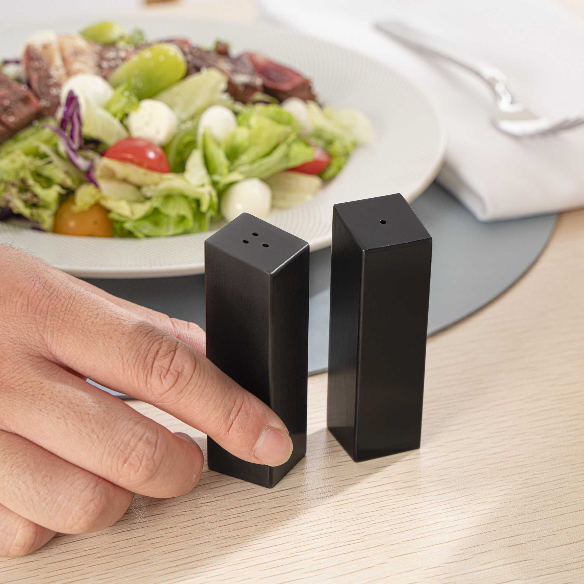 Chef 101 2 oz Black Stainless Steel Rectangular Salt And Pepper Shaker Set - 1" x 1" x 3 1/4" - 1 count box