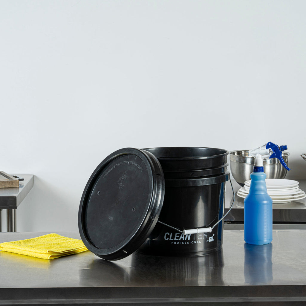 Clean Tek Professional Round Black Plastic Standard Lid - Fits 3.5 and 5 Gal Pail, with Tear Tab, Gasket - 1 count box