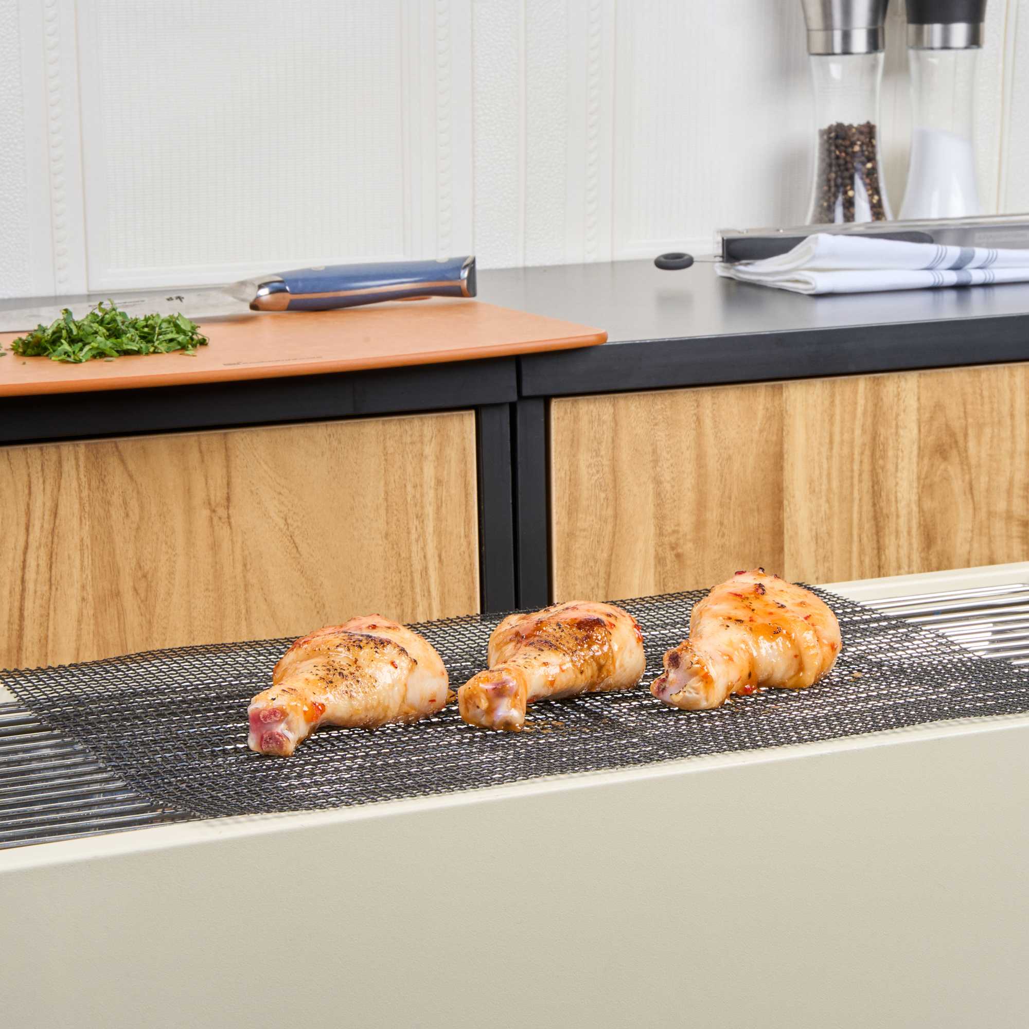 Met Lux Rectangle Black PTFE Reusable Grill Mat - Non-Stick - 15 3/4" x 13" - 5 count box