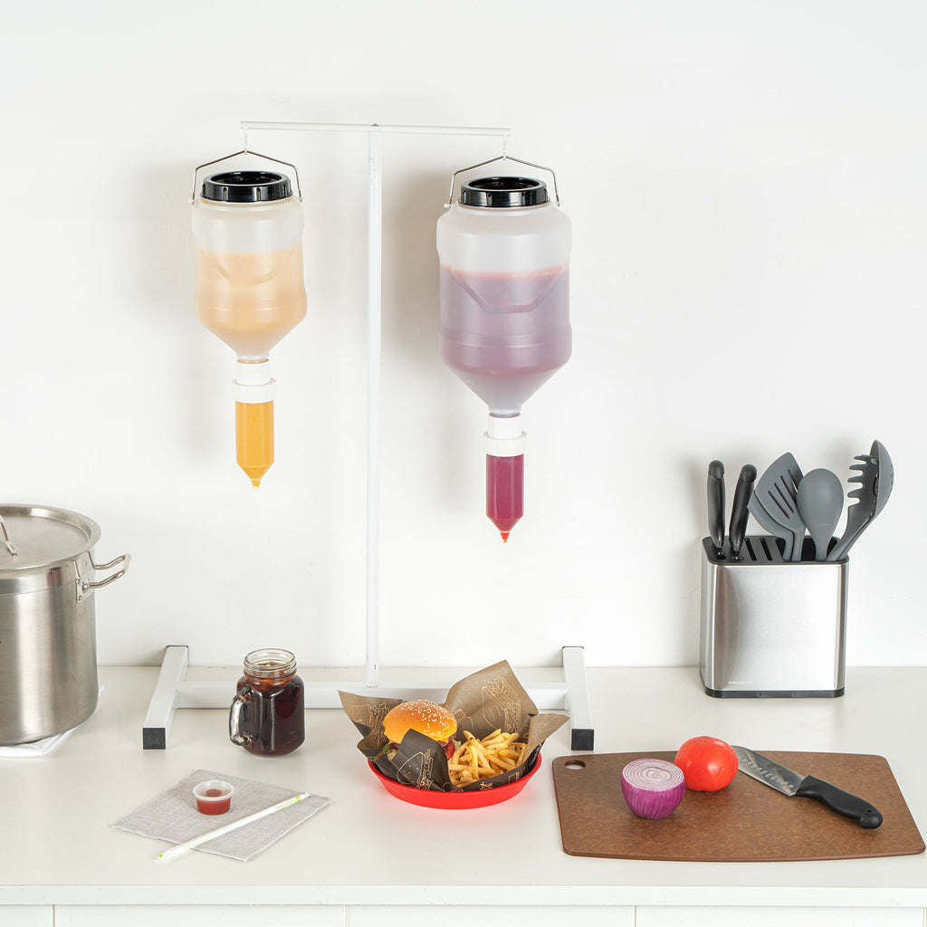 Sauce Tek 5L Plastic Hanging Bottle Condiment Pump Dispenser - with Squeeze Nozzle - 7 1/4" x 7 1/4" x 19 1/2" - 1 count box