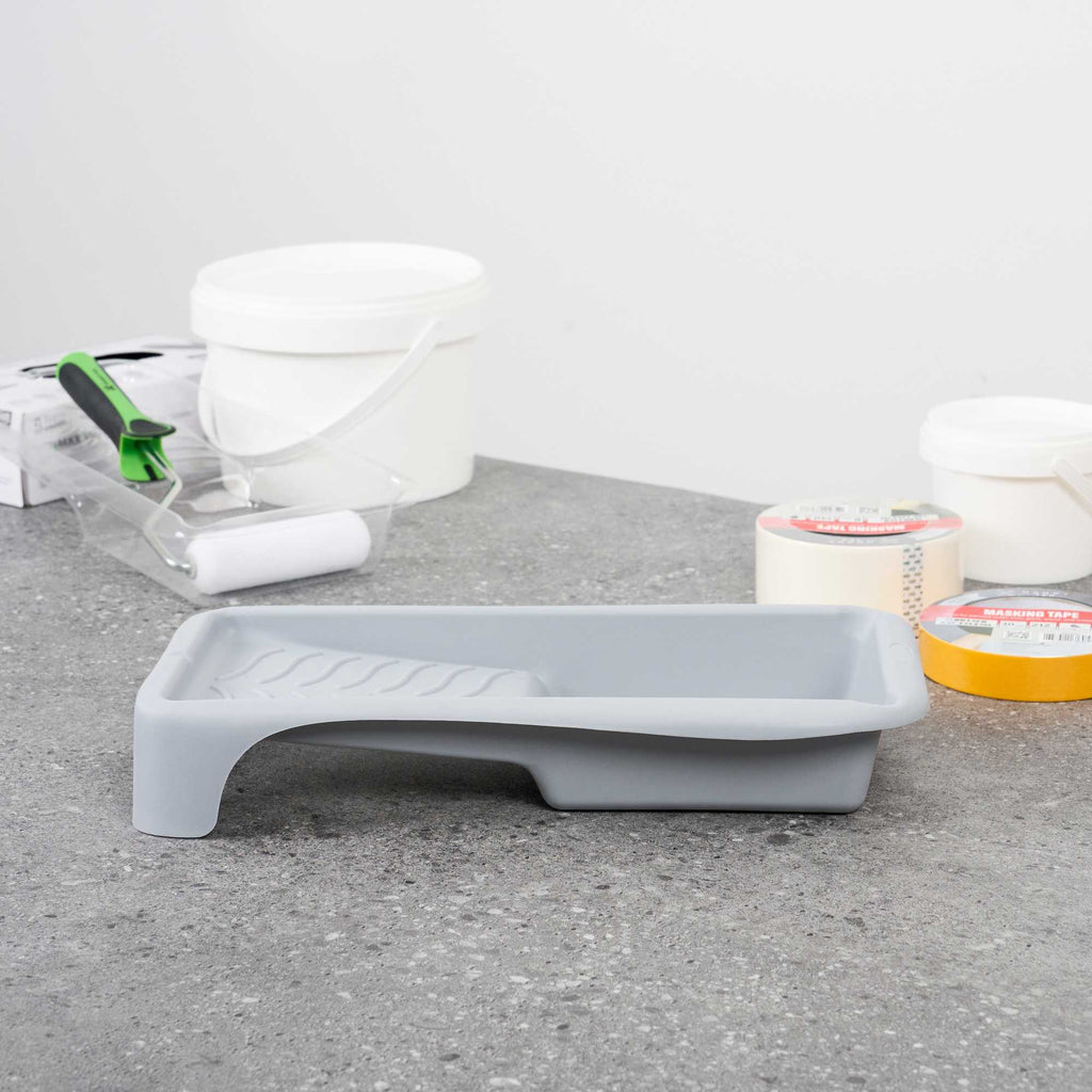 Handy Tek 1.5 qt Gray Plastic Paint Tray - 14" x 7" x 2 1/2" - 96 count box