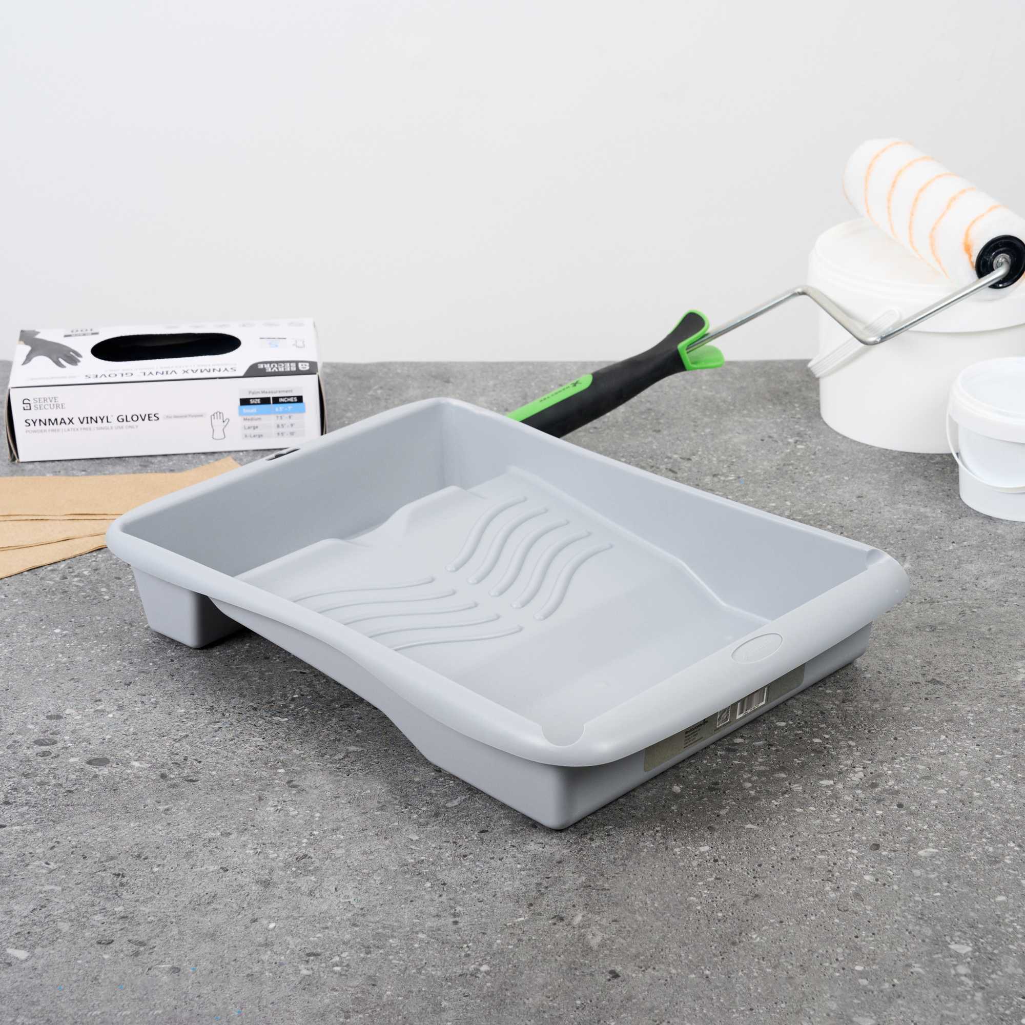 Handy Tek 1.5 gal 2-In-1 Gray Plastic Paint Tray - For Roller and Brush - 17 3/4" x 13" x 3" - 1 count box