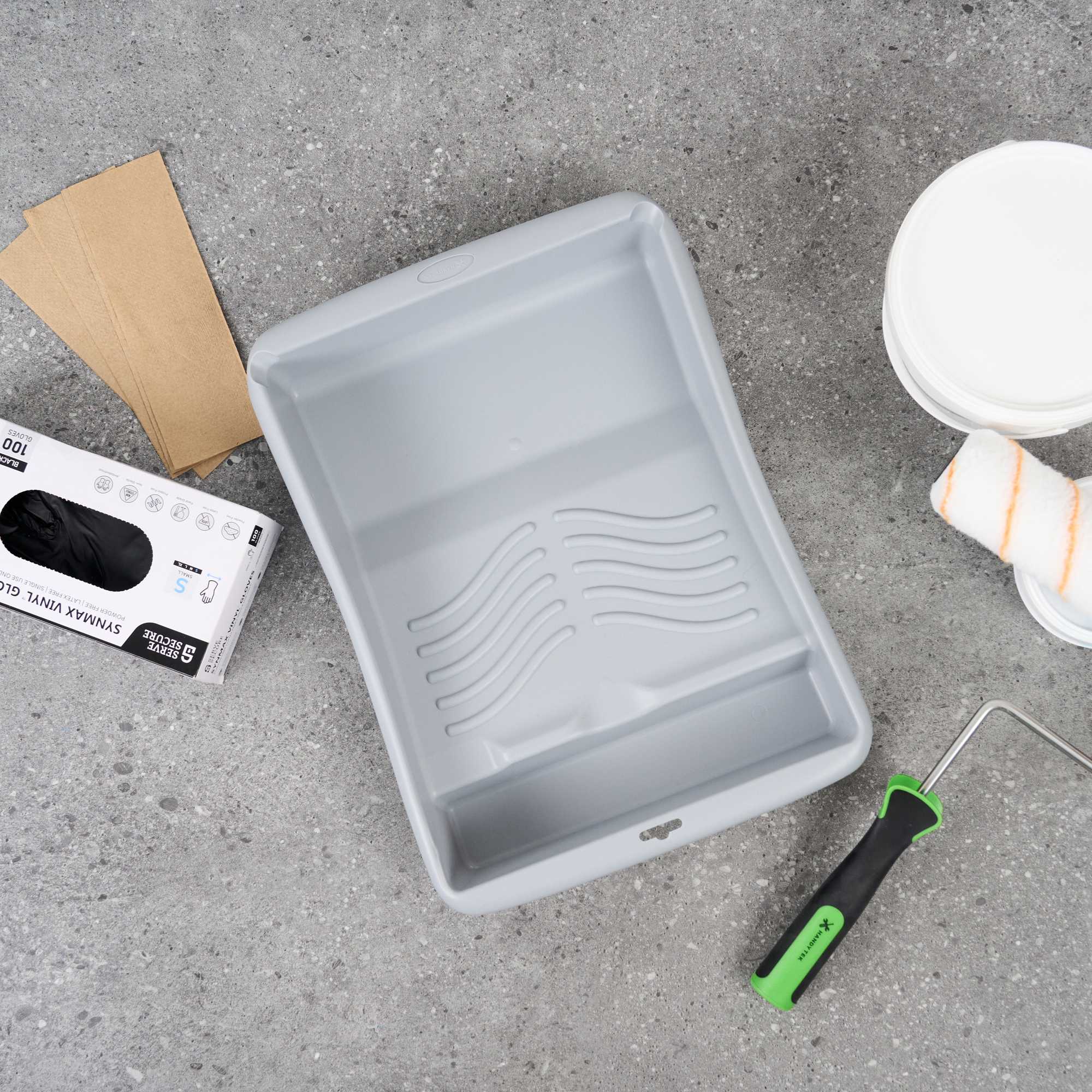 Handy Tek 1.5 gal 2-In-1 Gray Plastic Paint Tray - For Roller and Brush - 17 3/4" x 13" x 3" - 1 count box