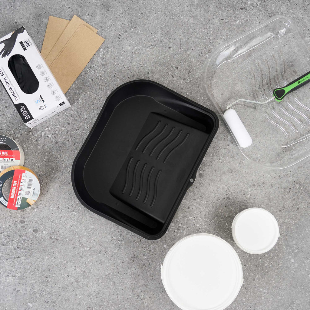 Handy Tek 5 qt Black Plastic Paint Tray / Pail Lid - Fits 3.5 gal Paint Pail - 14 3/4" x 12" x 3" - 1 count box