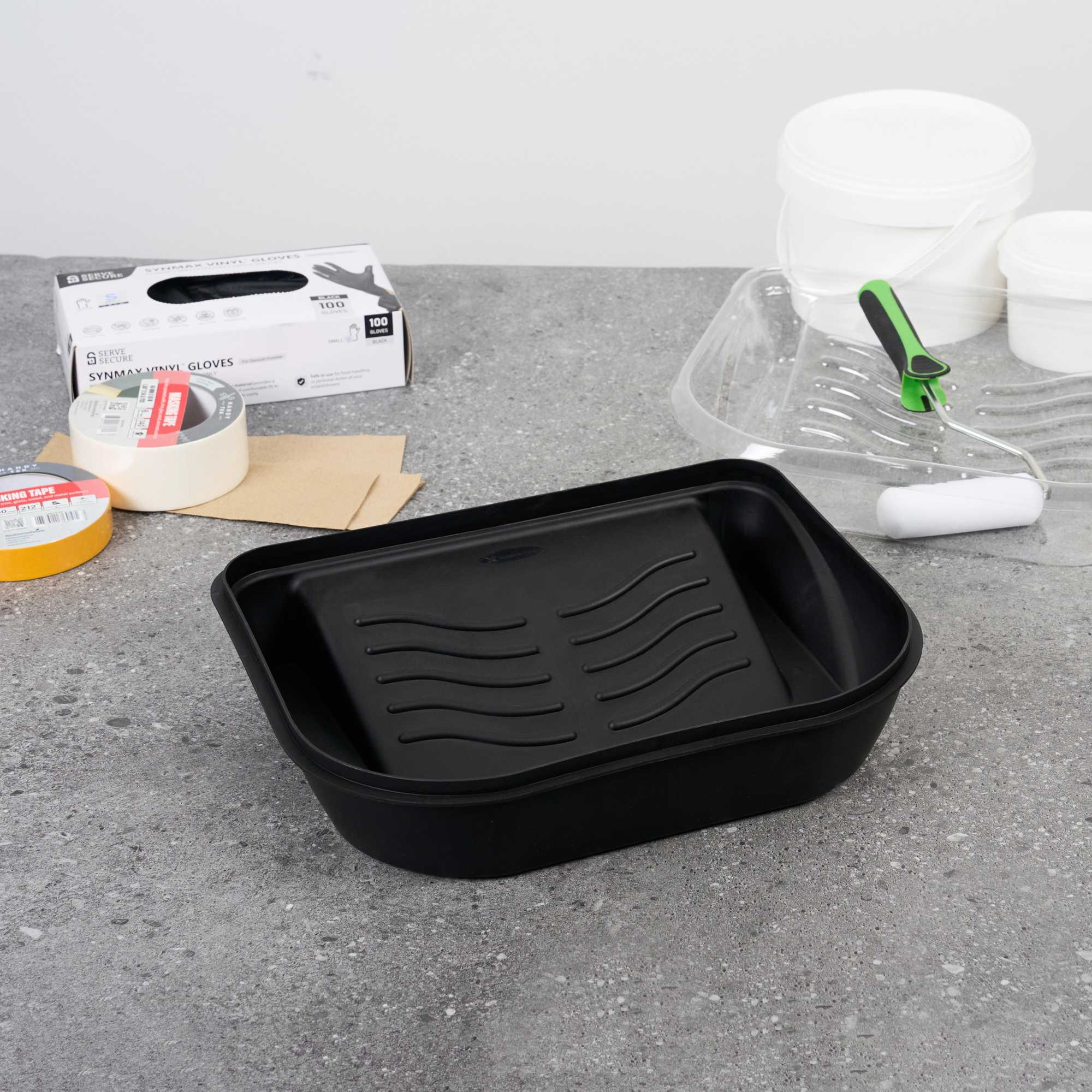 Handy Tek 5 qt Black Plastic Paint Tray / Pail Lid - Fits 3.5 gal Paint Pail - 14 3/4" x 12" x 3" - 1 count box