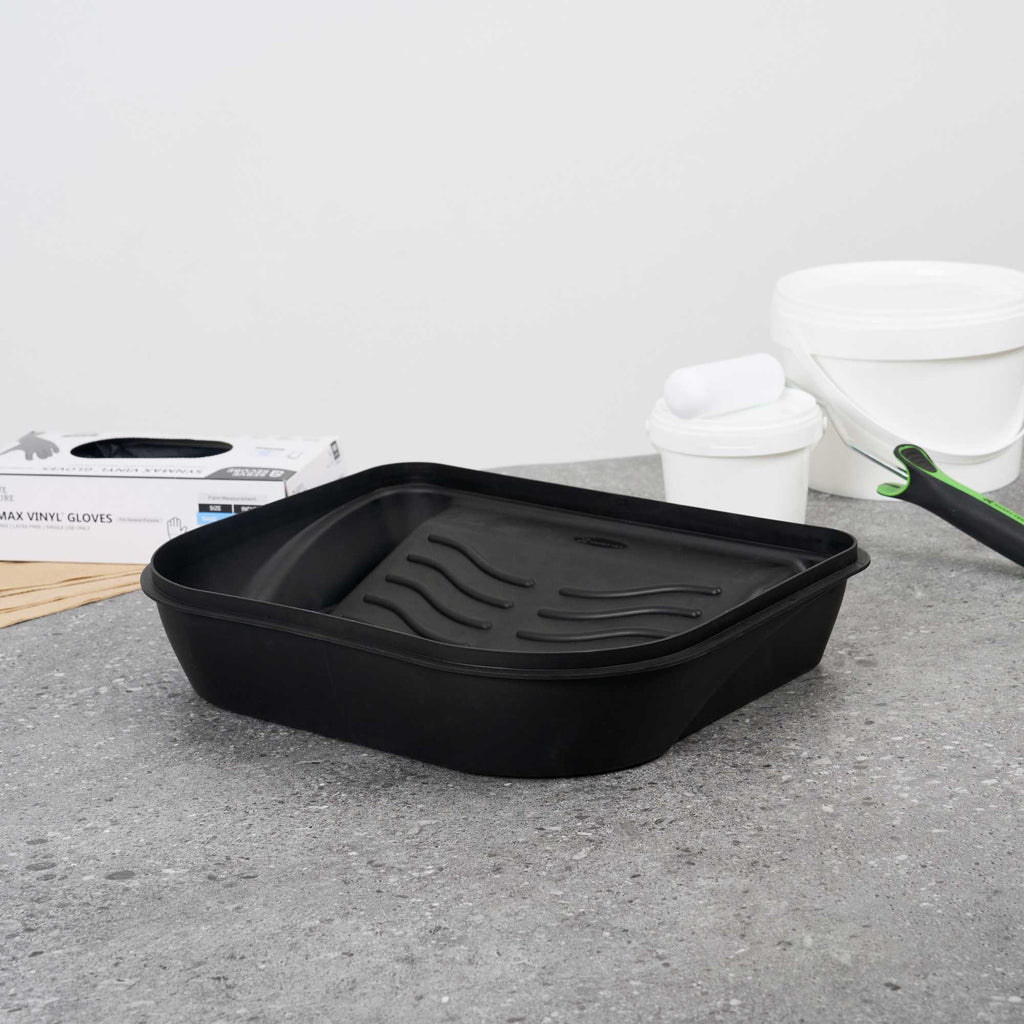 Handy Tek 5 qt Black Plastic Paint Tray / Pail Lid - Fits 3.5 gal Paint Pail - 14 3/4" x 12" x 3" - 24 count box