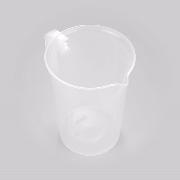 Chef 101 4 qt (16 cups) Clear Plastic Measuring Cup - 7 1/2" x 5 3/4" x 10" - 1 count box